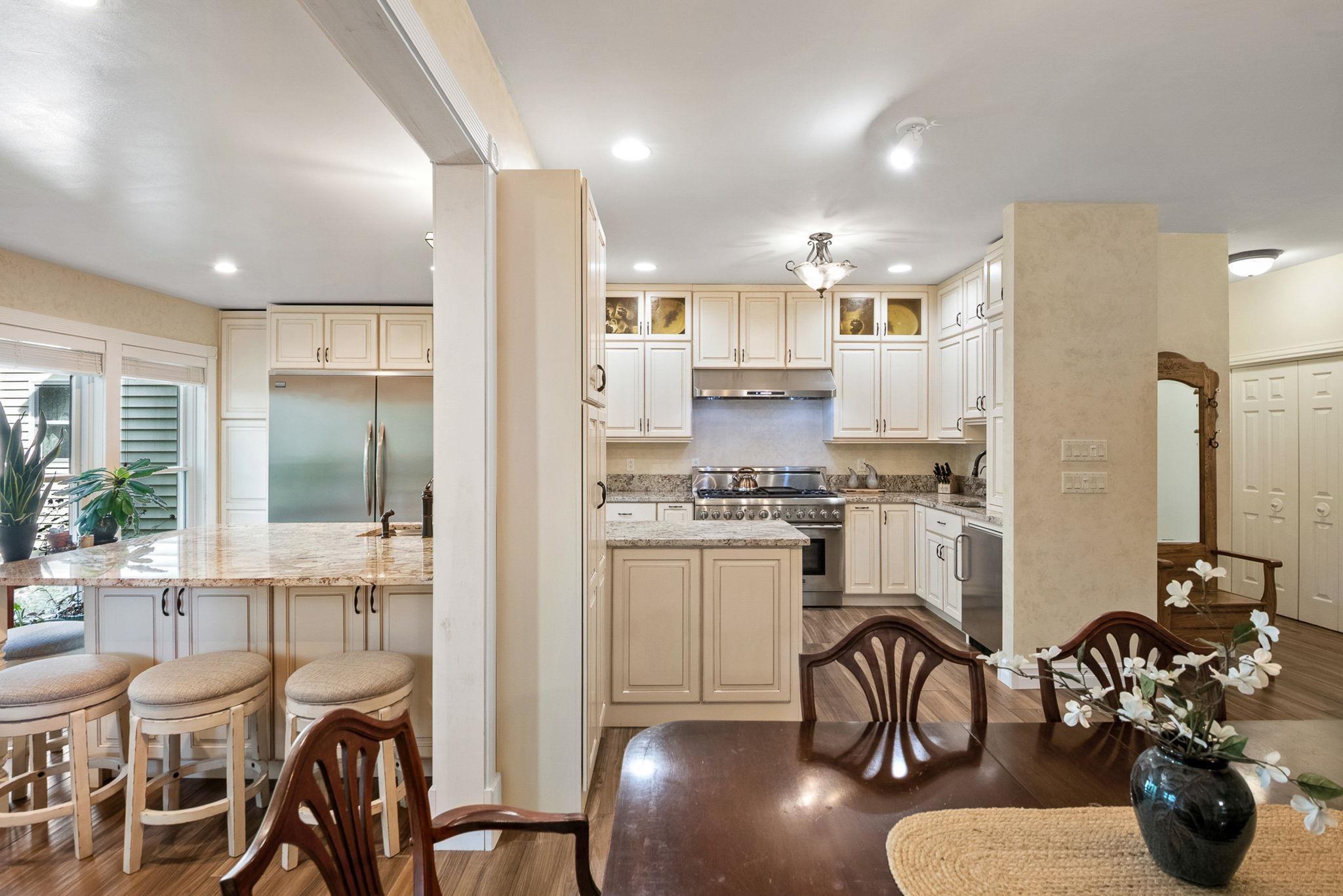 995 Dorset Street Property Photo 11