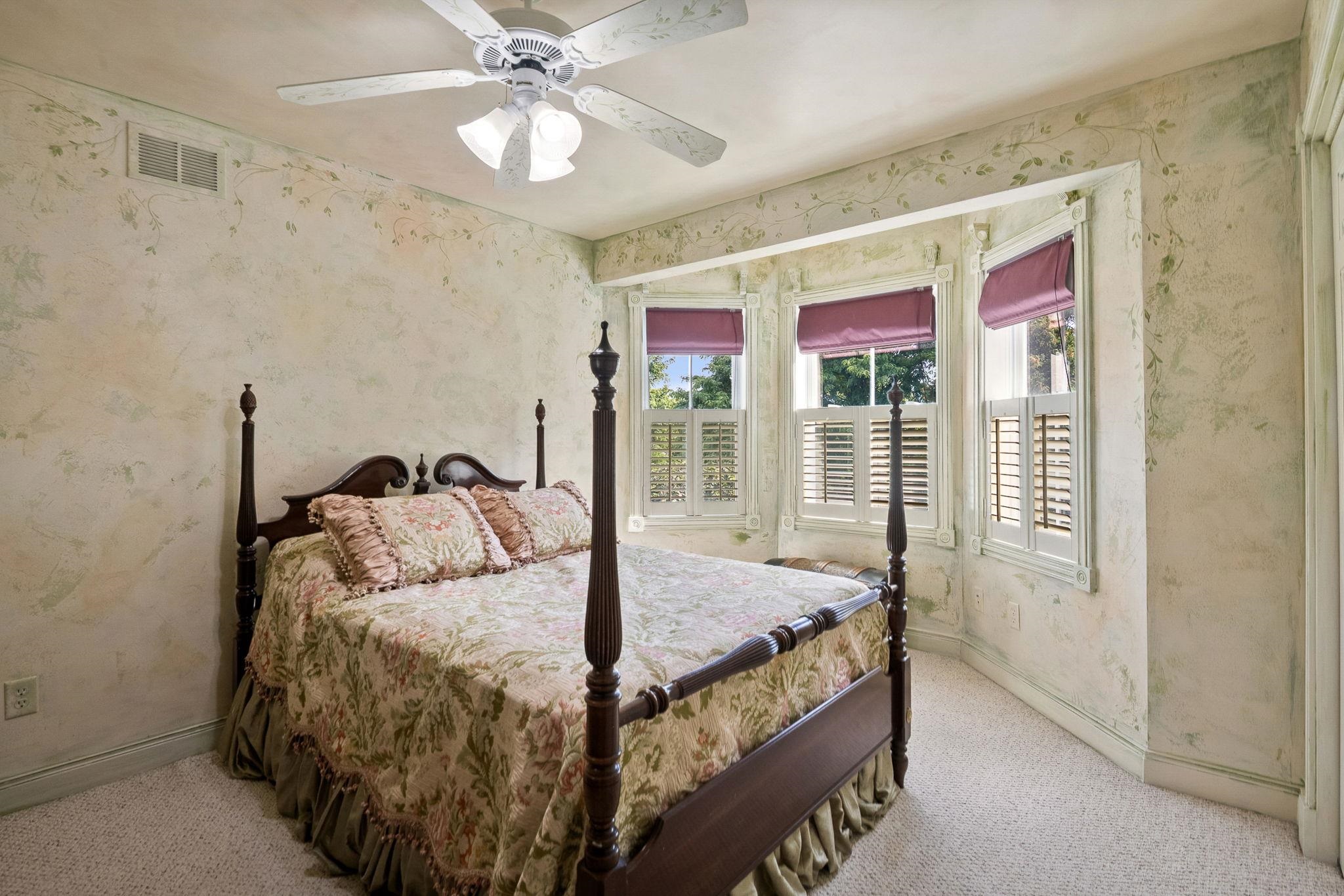 995 Dorset Street Property Photo 21
