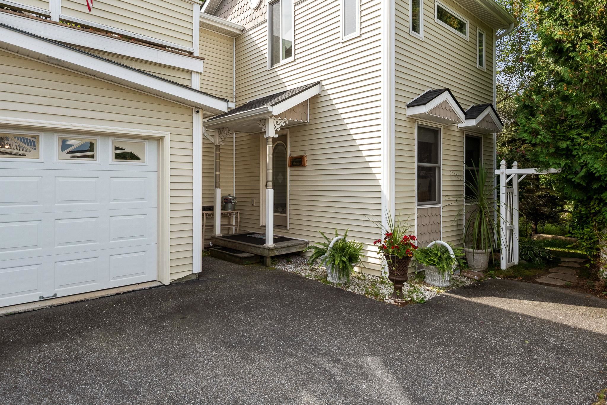 995 Dorset Street Property Photo 38