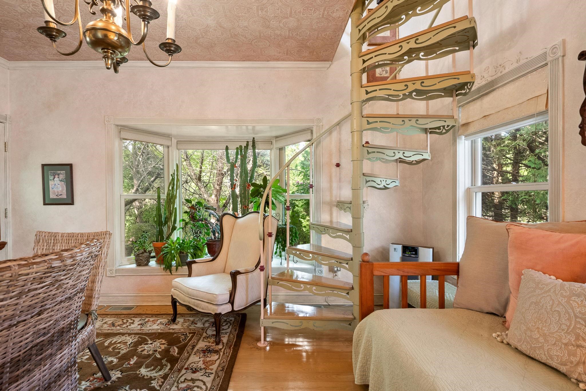 995 Dorset Street Property Photo 43