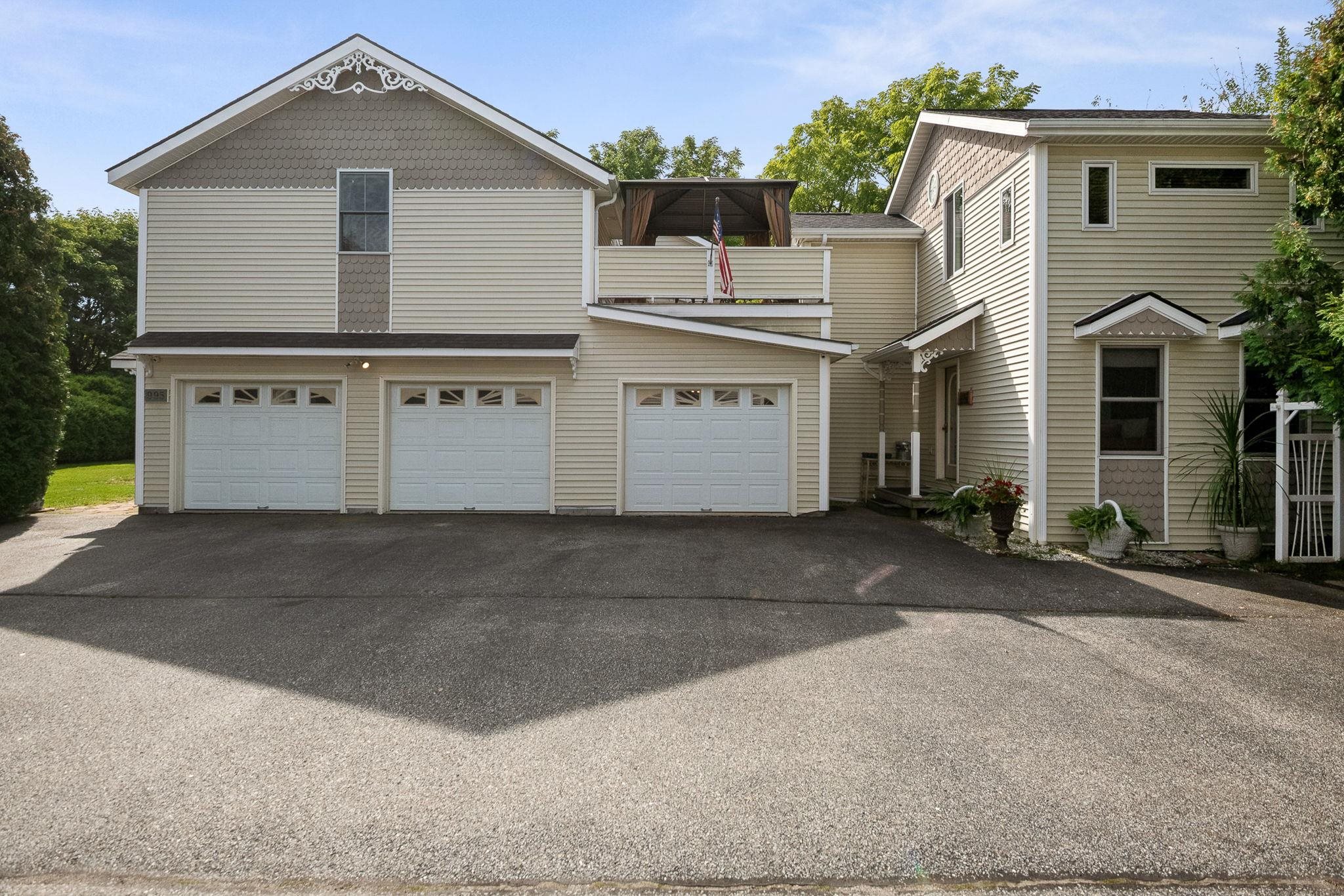 995 Dorset Street Property Photo 49