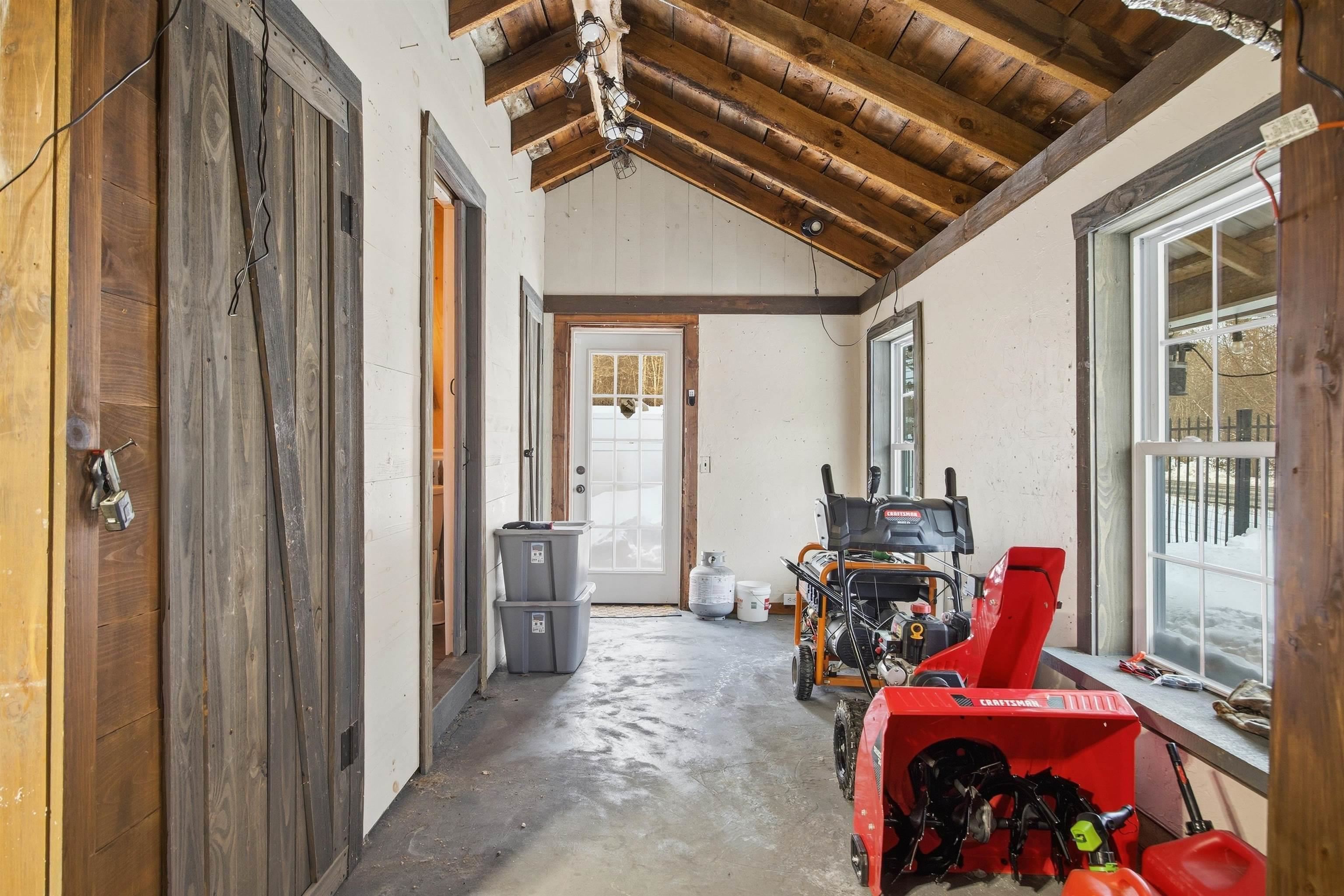 1287 Bearcamp Highway Property Photo 28