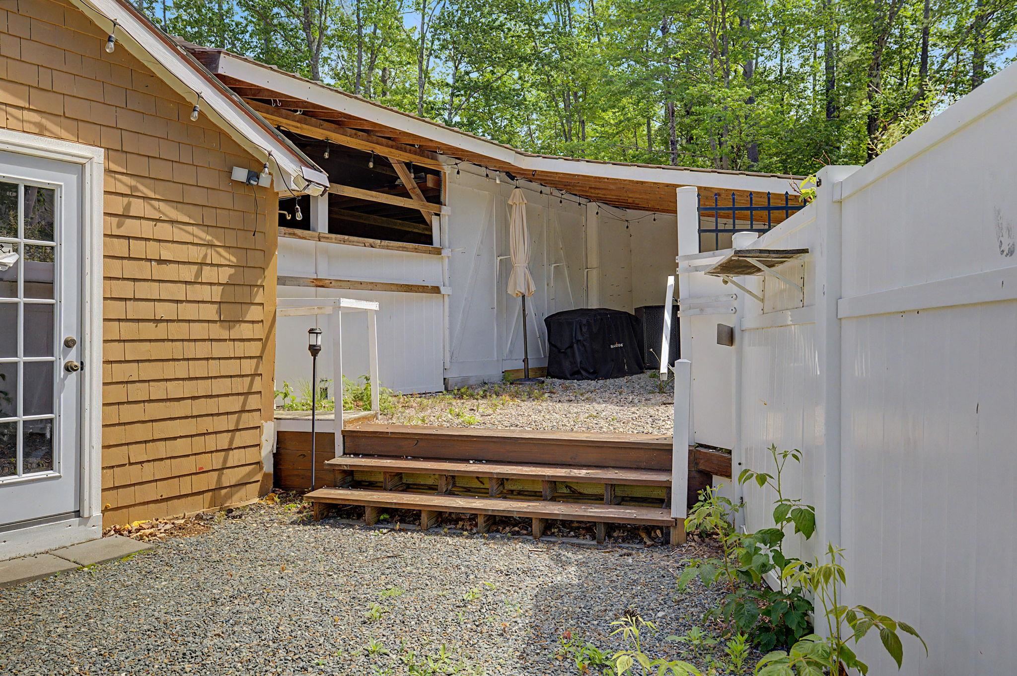 1287 Bearcamp Highway Property Photo 43