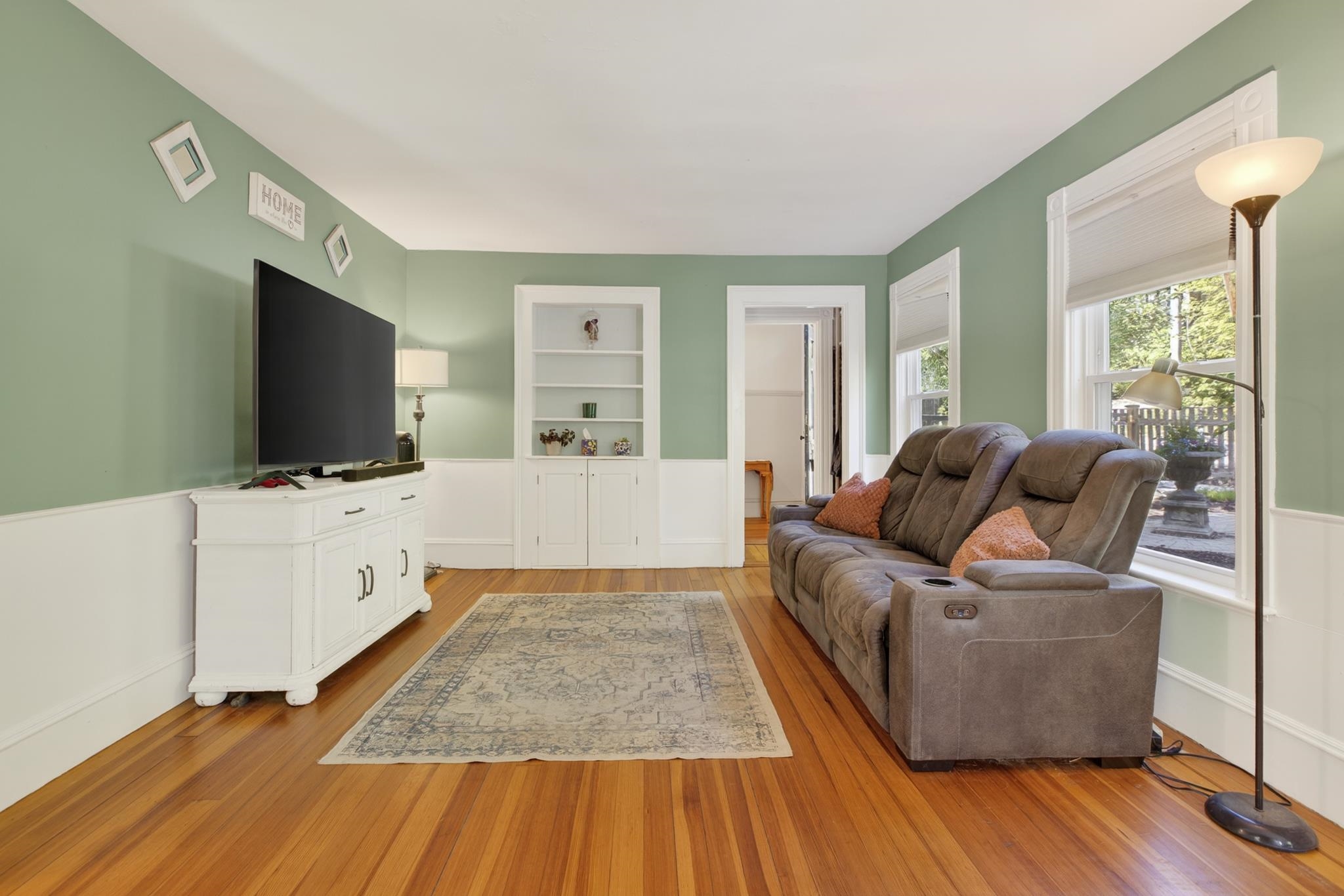 17 Forest Road Property Photo 6