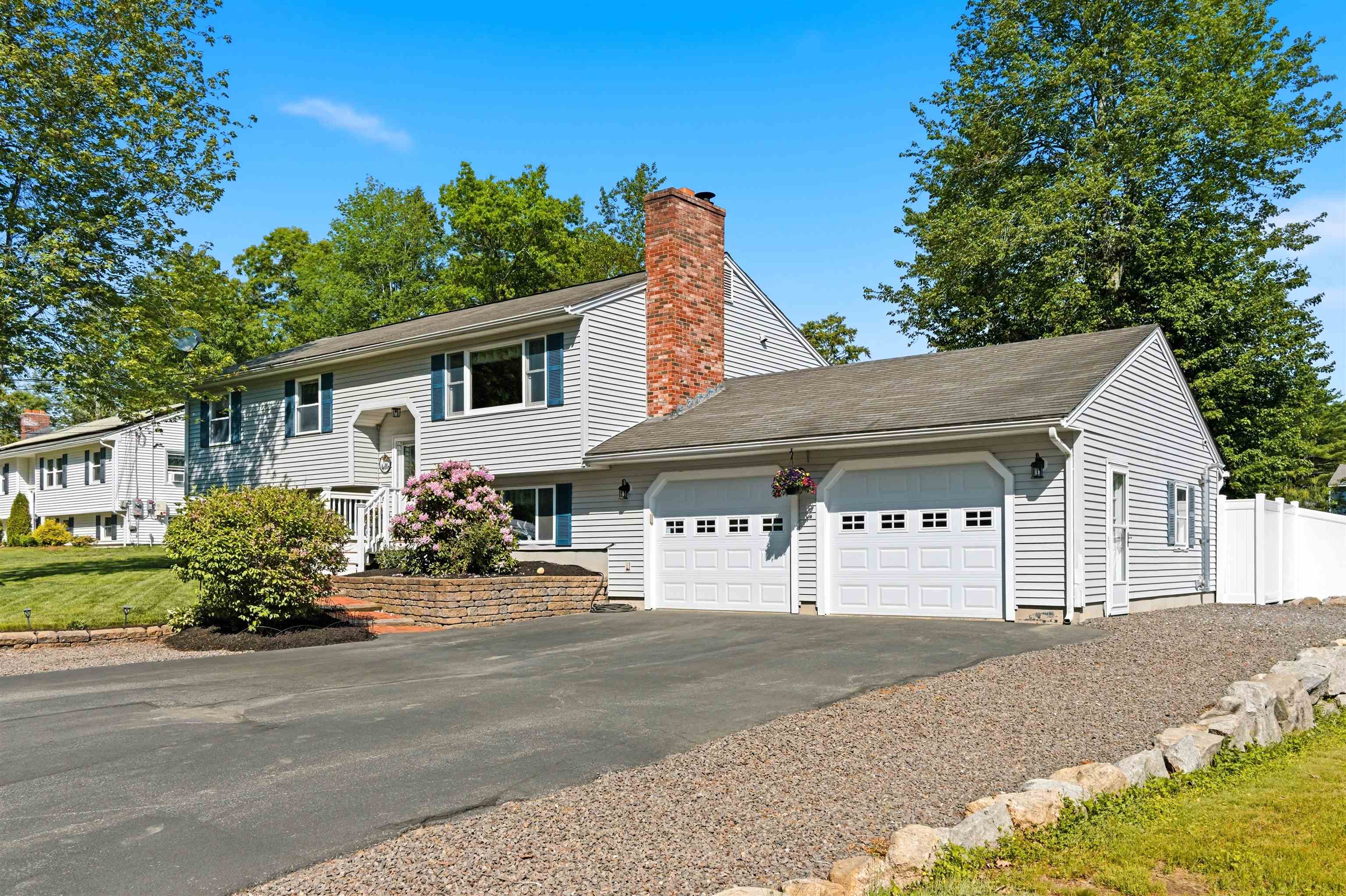 50 Davis Road Property Photo 1
