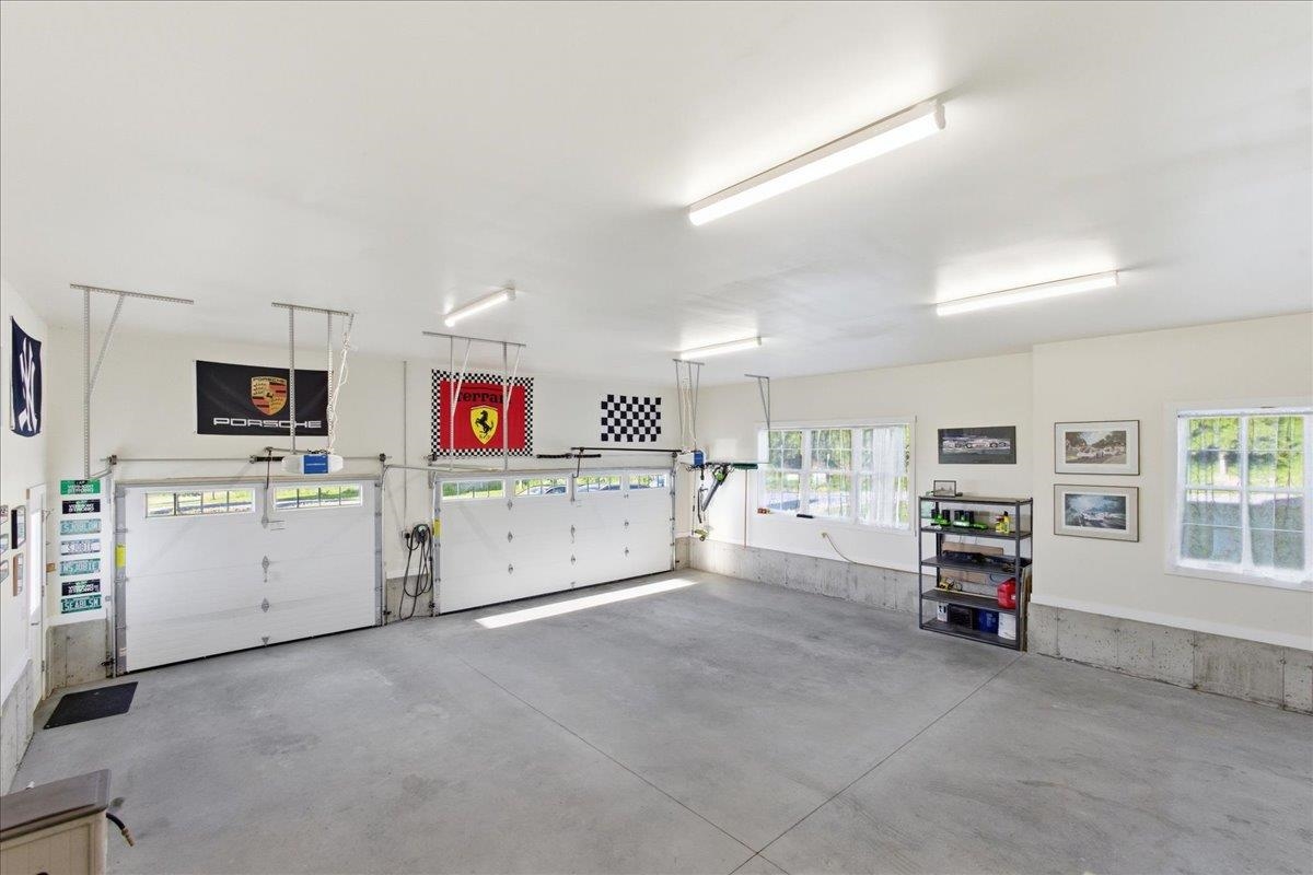 405 Harriet Drive Property Photo 48