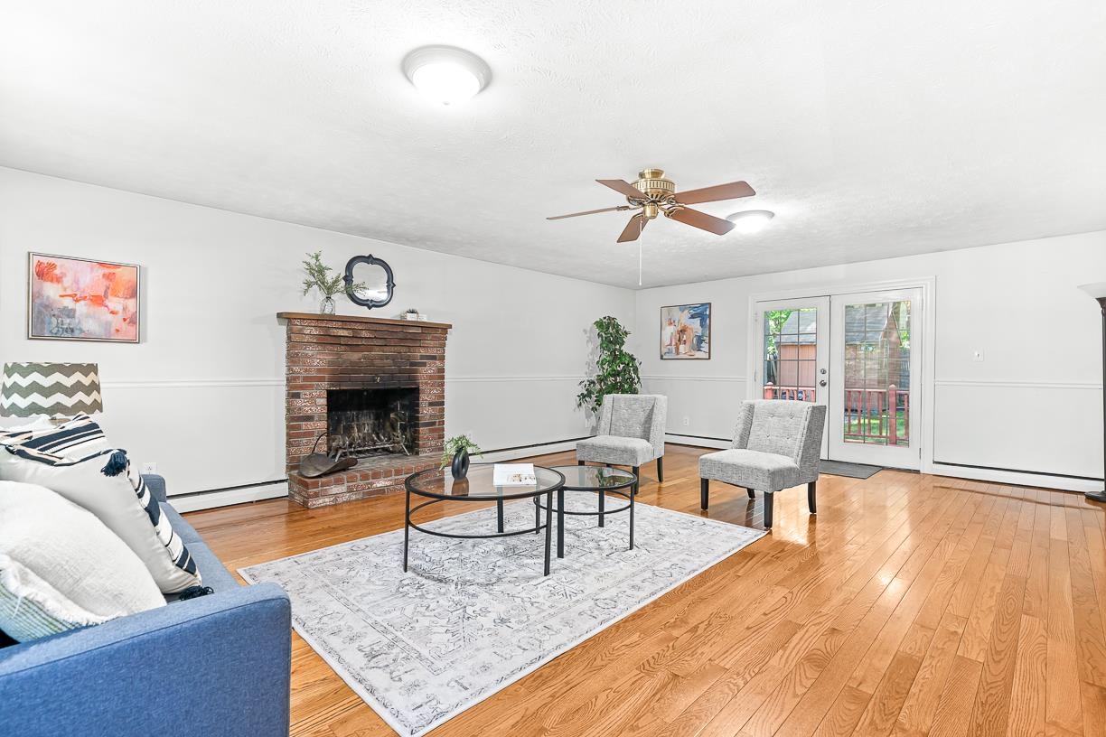 10 Oakdale Avenue Property Photo 4
