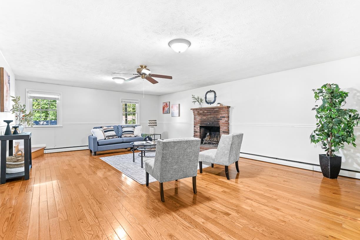 10 Oakdale Avenue Property Photo 7