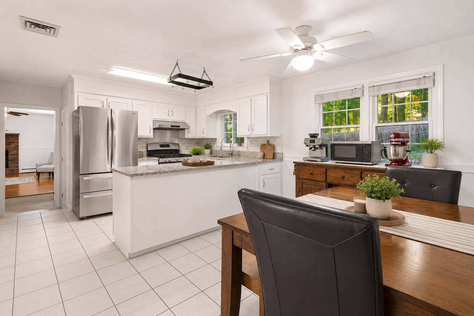 10 Oakdale Avenue Property Photo 16