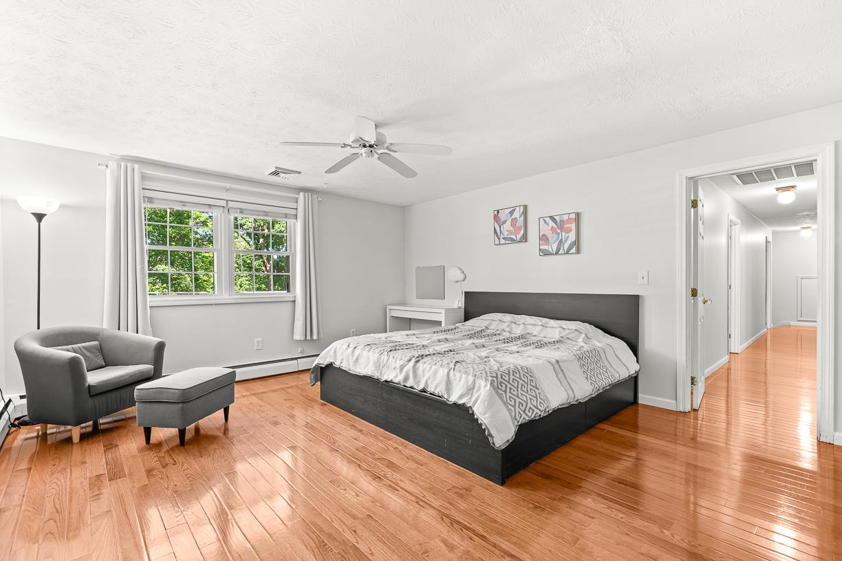 10 Oakdale Avenue Property Photo 24
