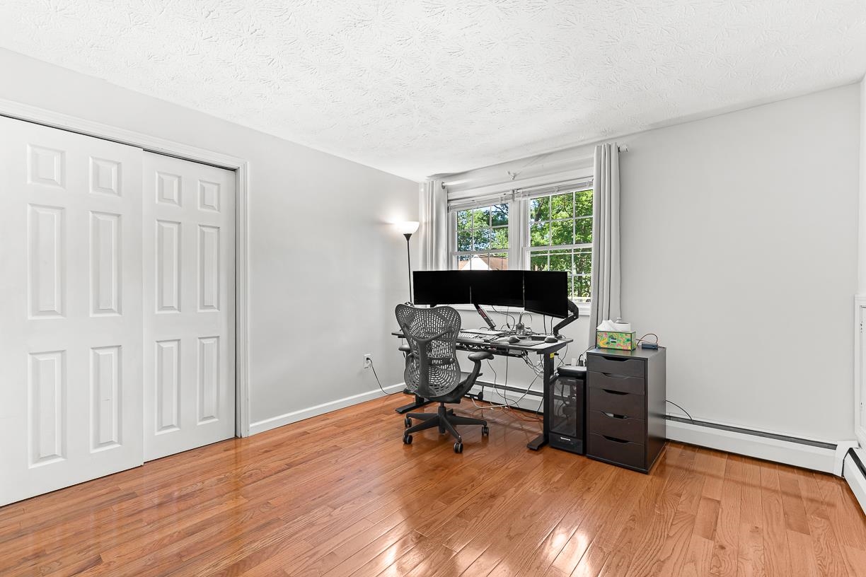 10 Oakdale Avenue Property Photo 33