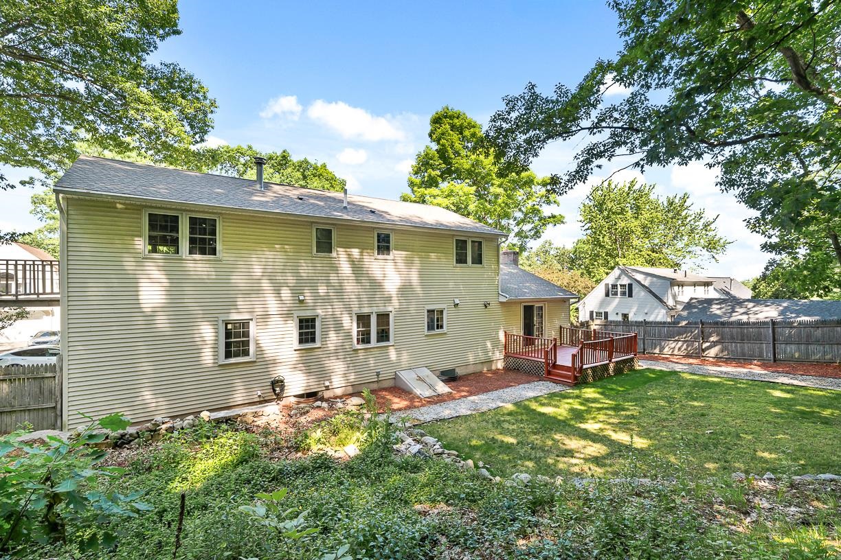 10 Oakdale Avenue Property Photo 36
