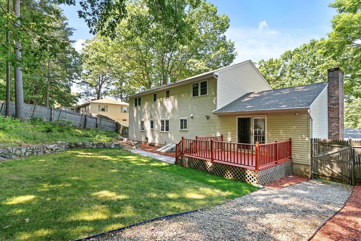 10 Oakdale Avenue Property Photo 38