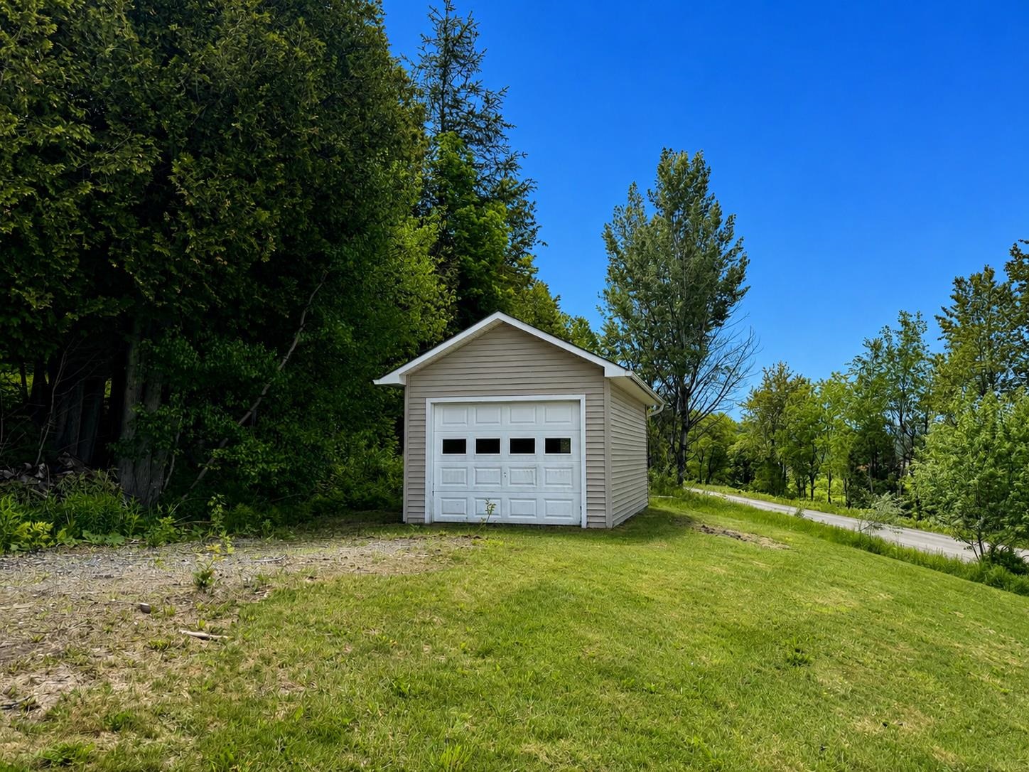504 Fontaine Road Property Photo 30