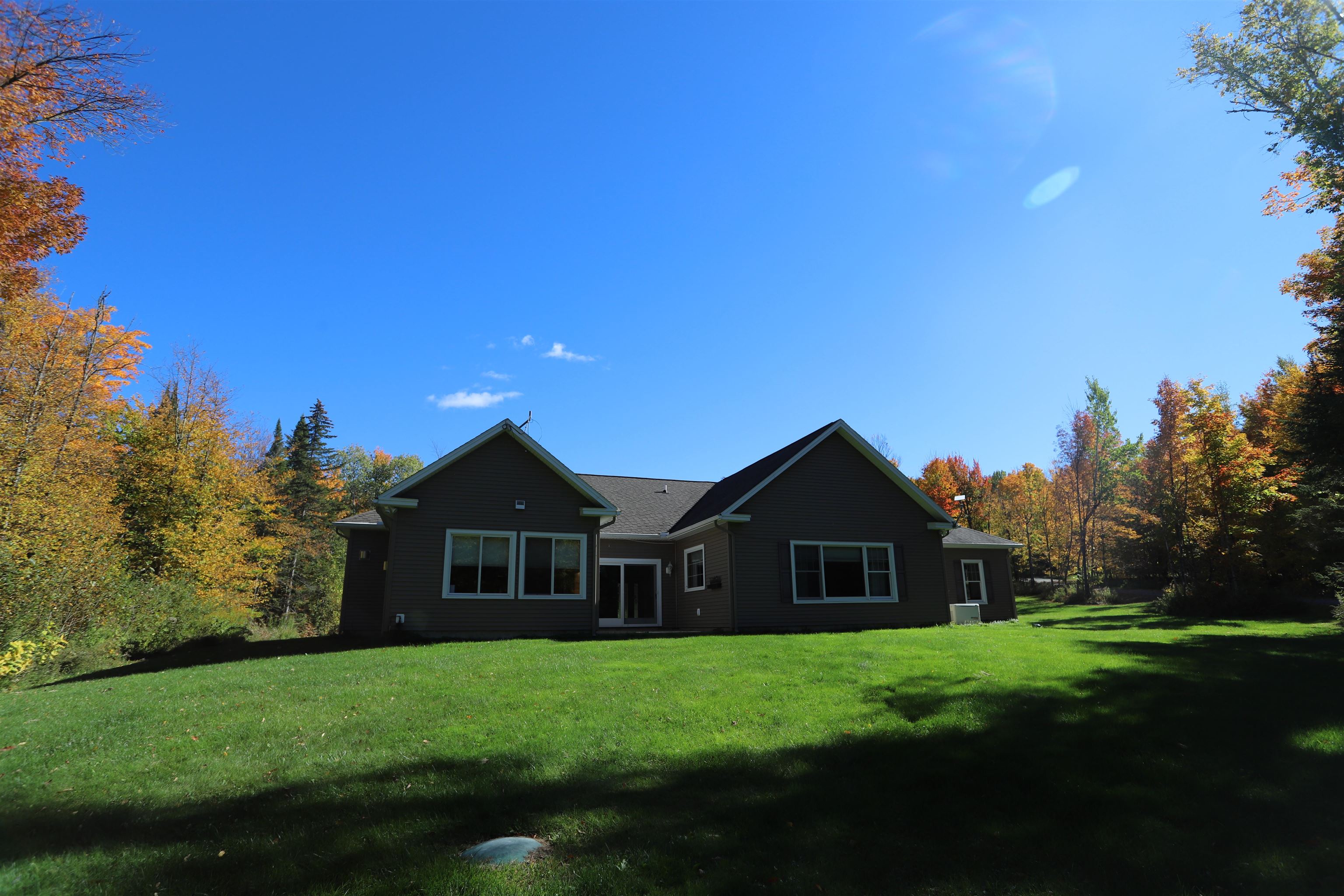 905 Dairninaka Drive Property Photo 20