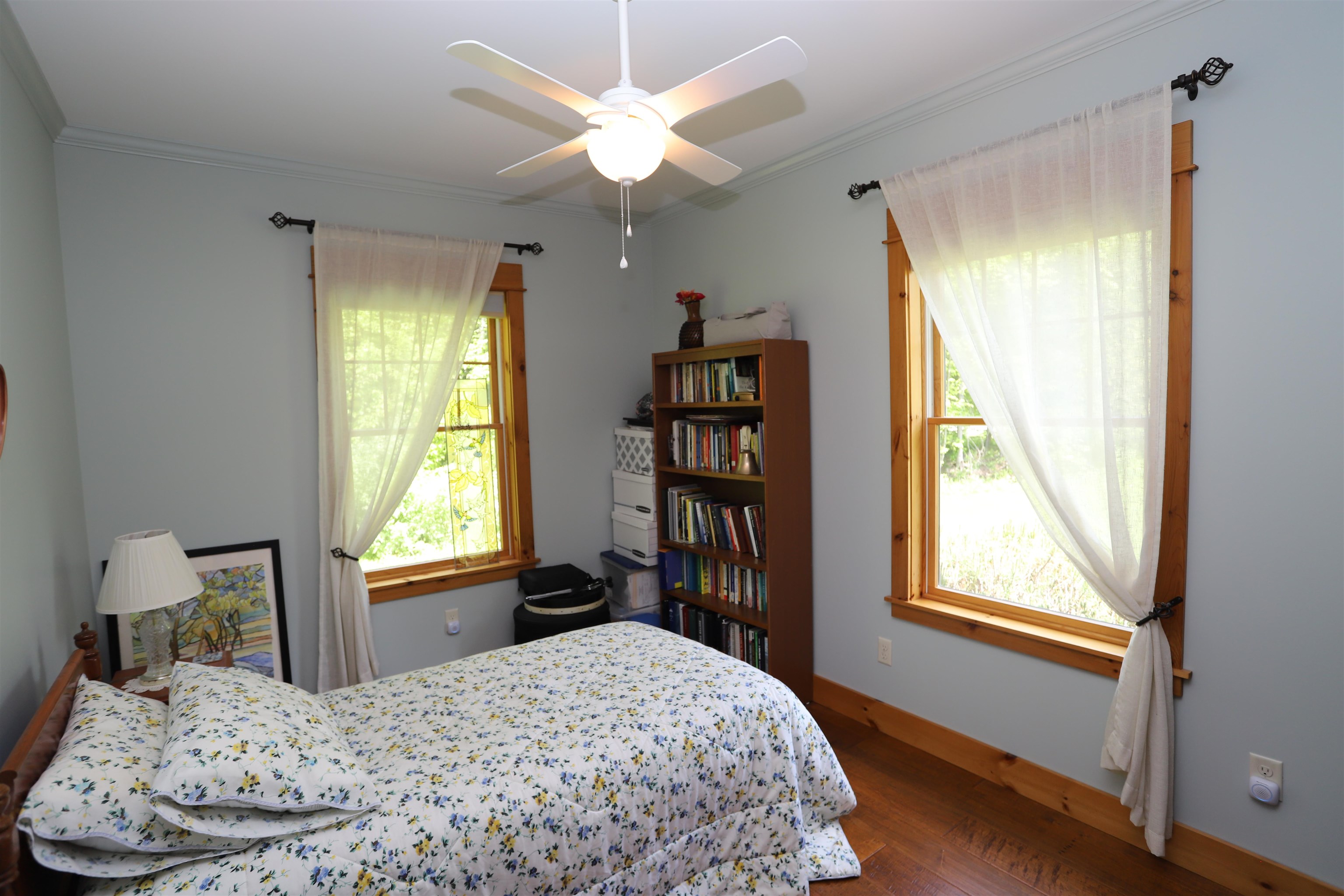 905 Dairninaka Drive Property Photo 23