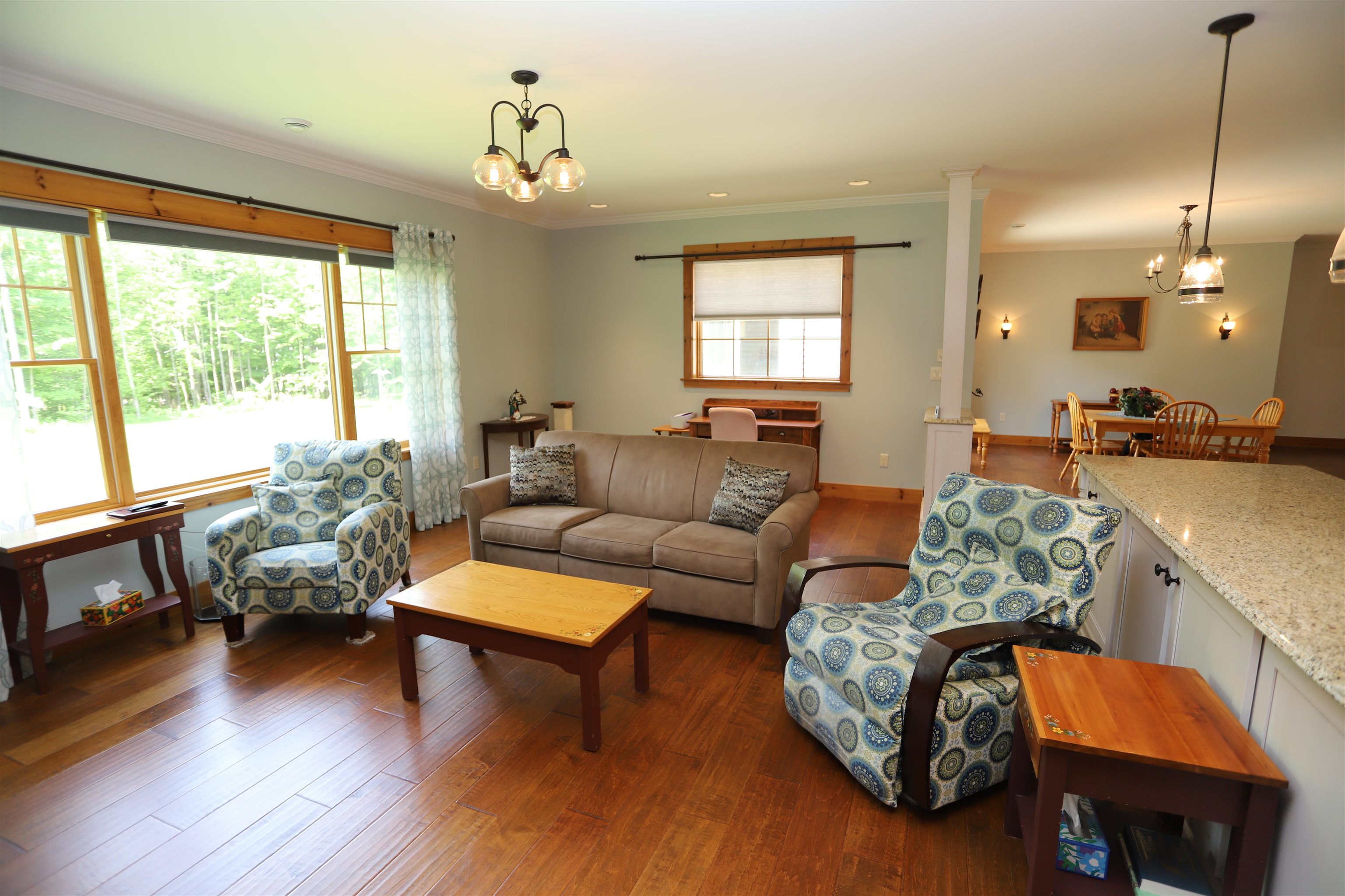 905 Dairninaka Drive Property Photo 30