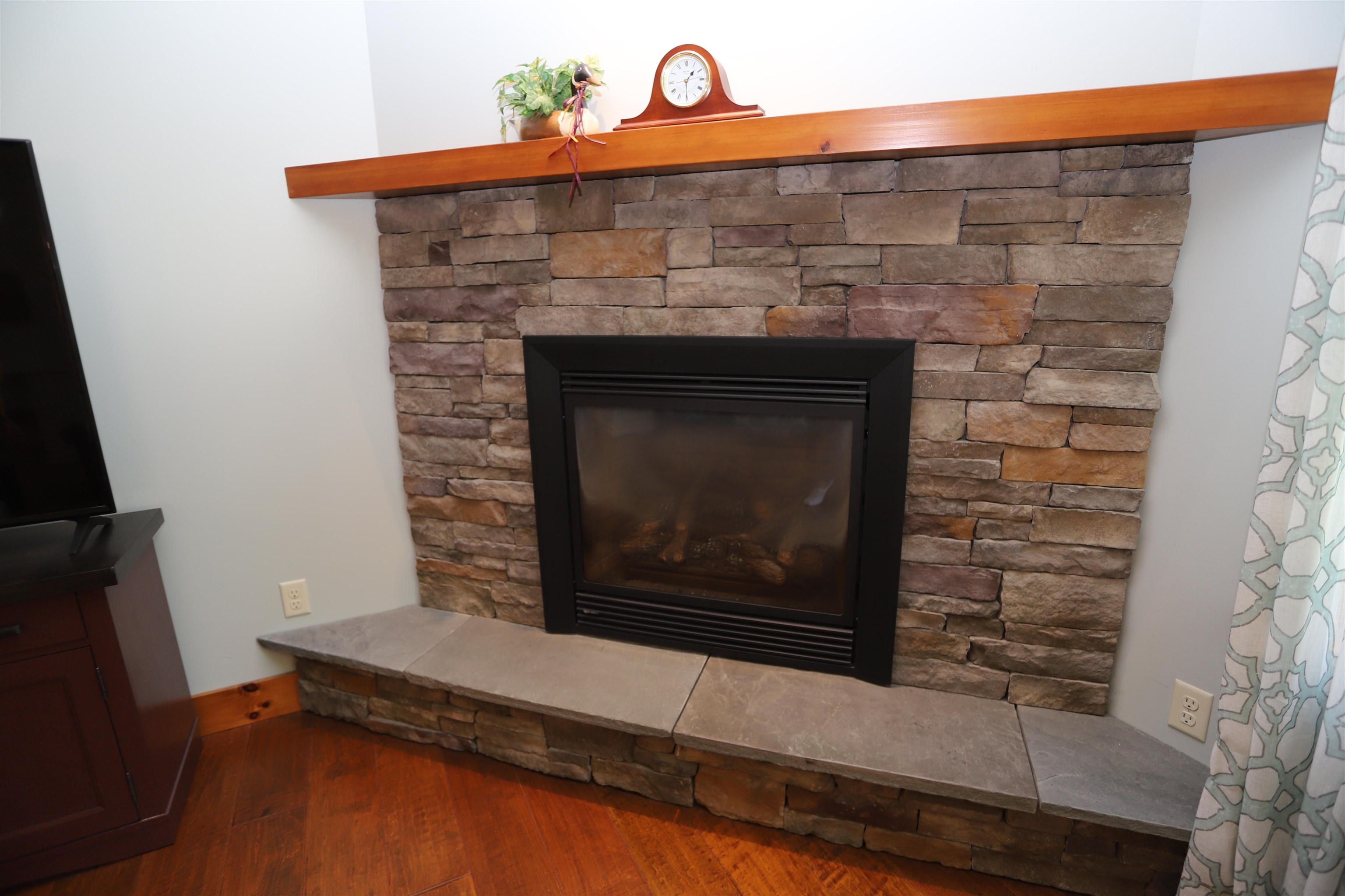 905 Dairninaka Drive Property Photo 31