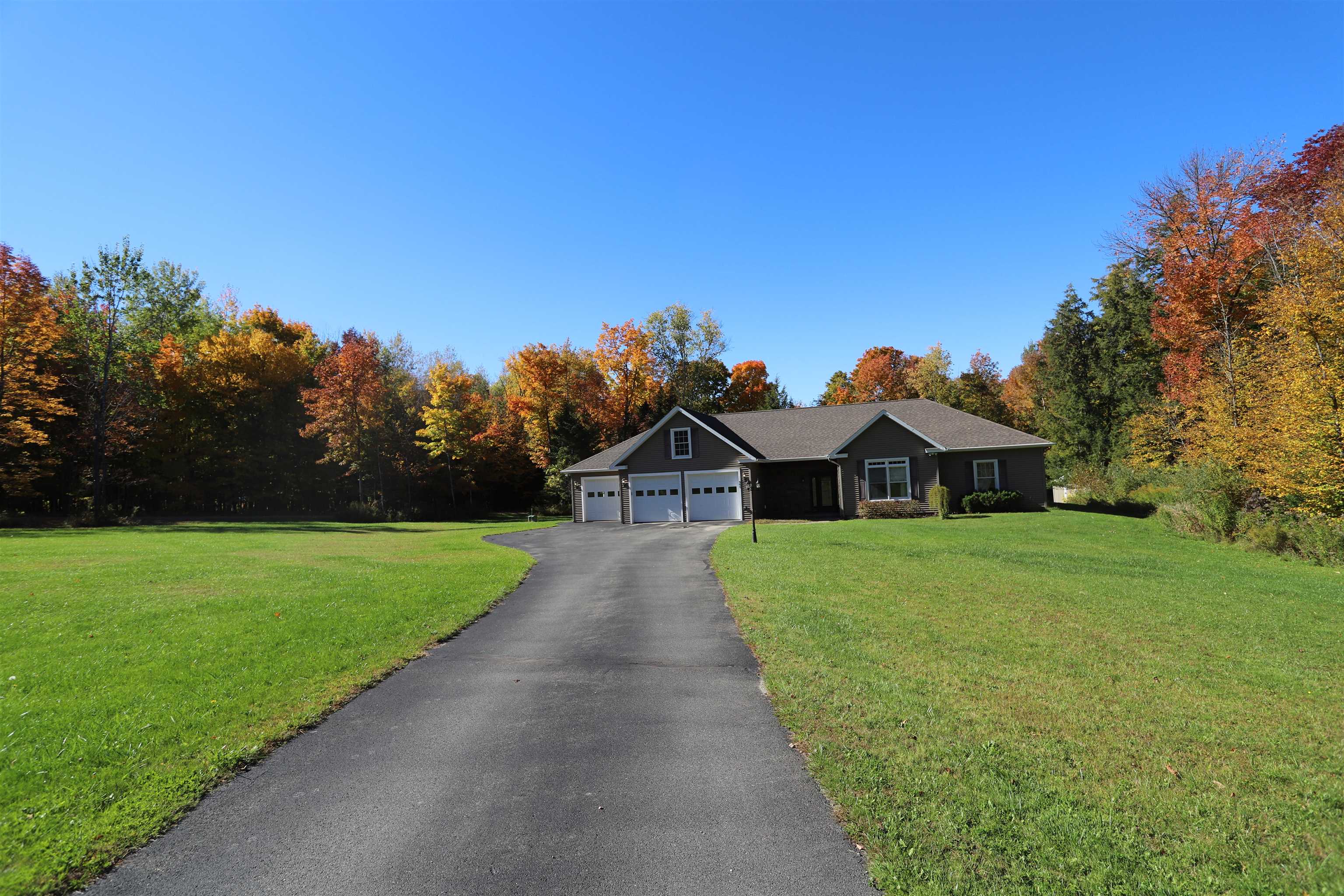905 Dairninaka Drive Property Photo 42