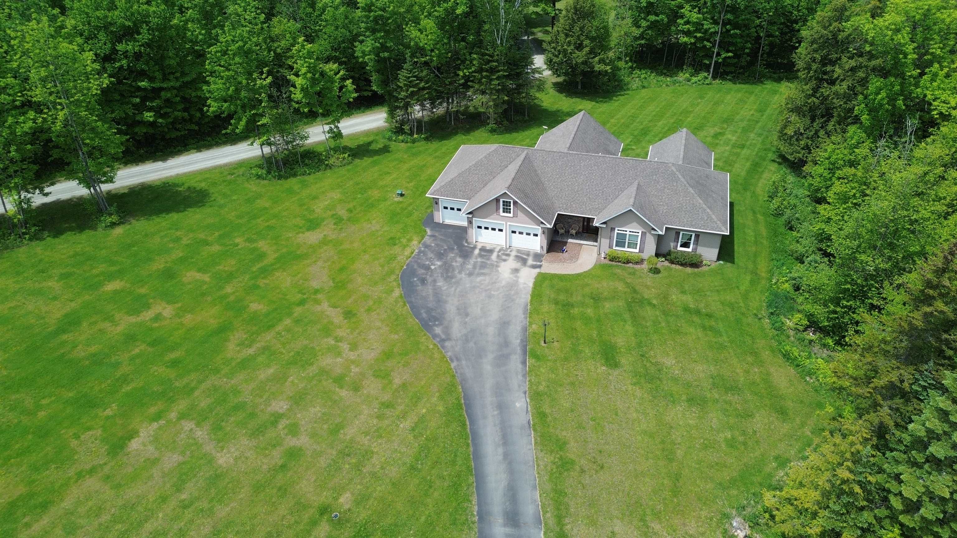 905 Dairninaka Drive Property Photo 43
