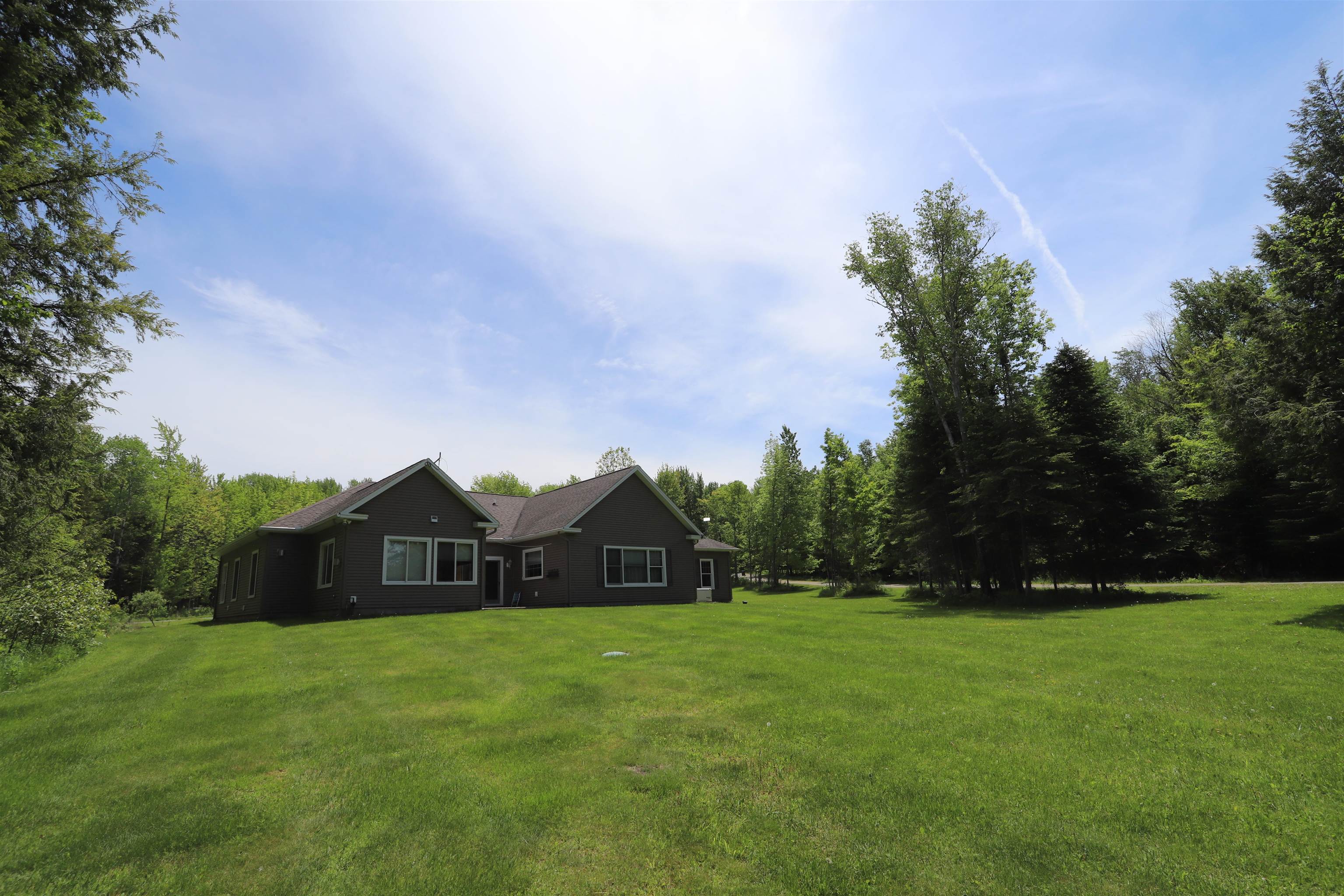 905 Dairninaka Drive Property Photo 43