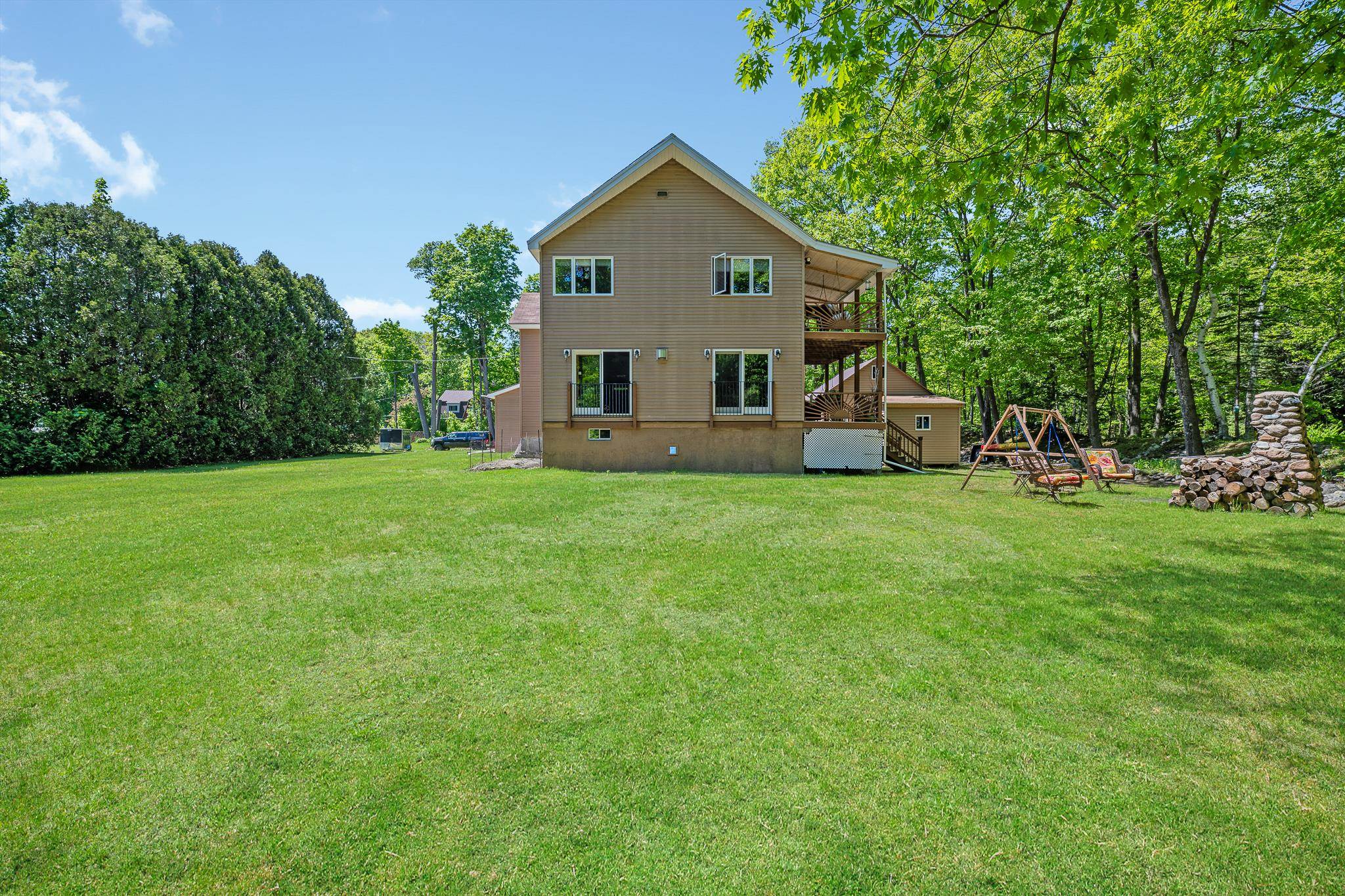 14 Broadway Avenue Property Photo 12