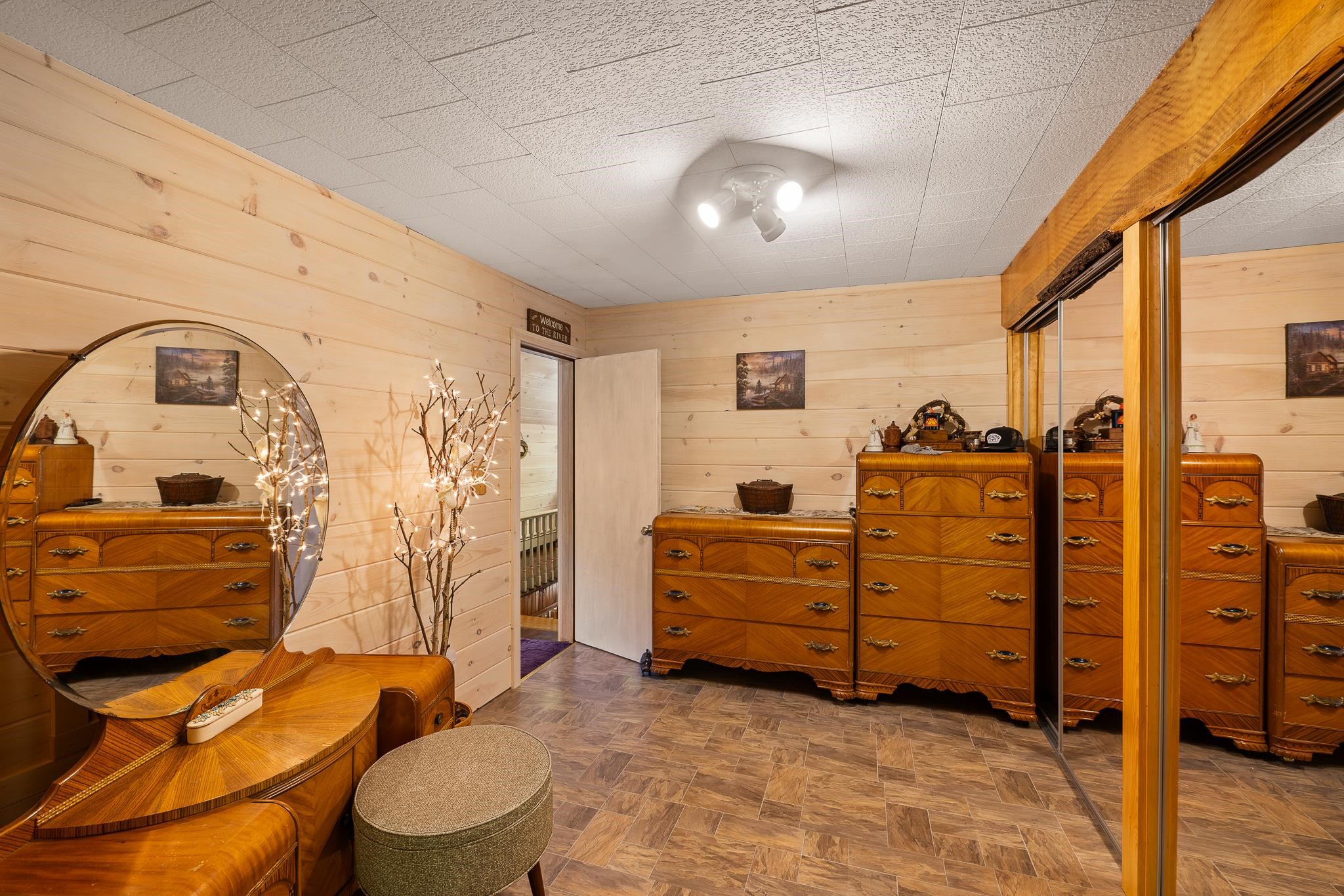 14 Broadway Avenue Property Photo 48