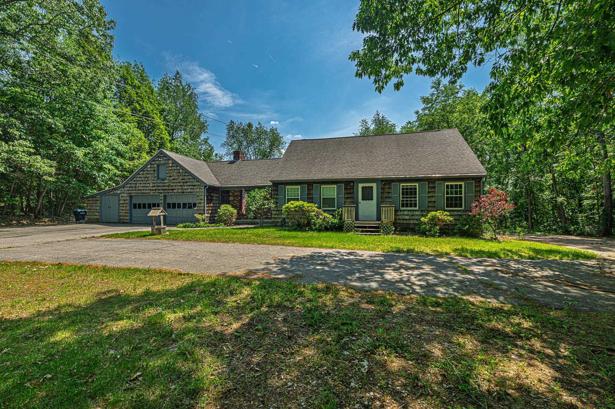 7 Squamscott Road Property Photo 1