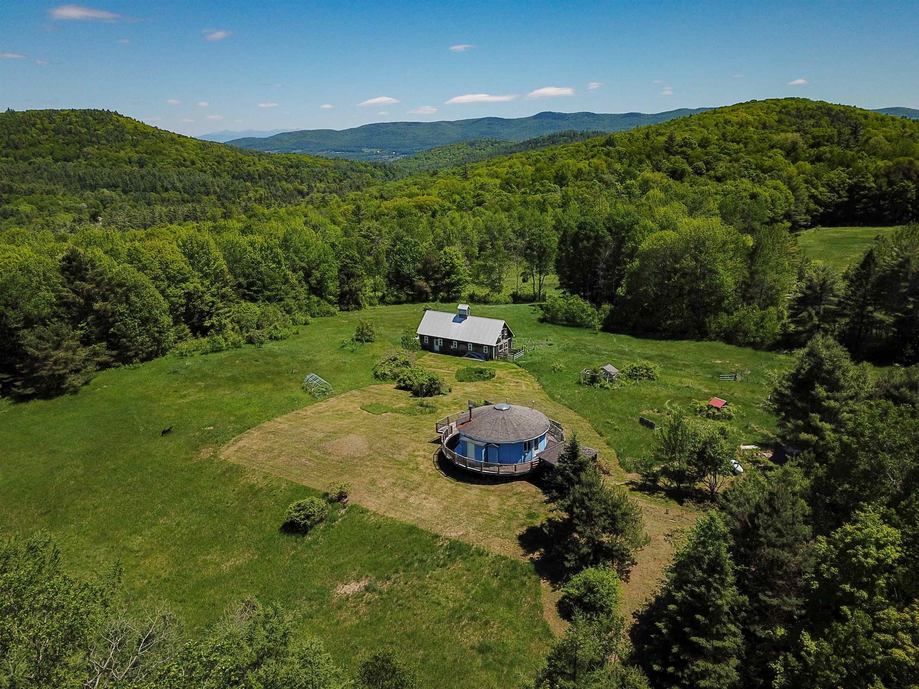 310 Sky Farm Lane Property Photo 4