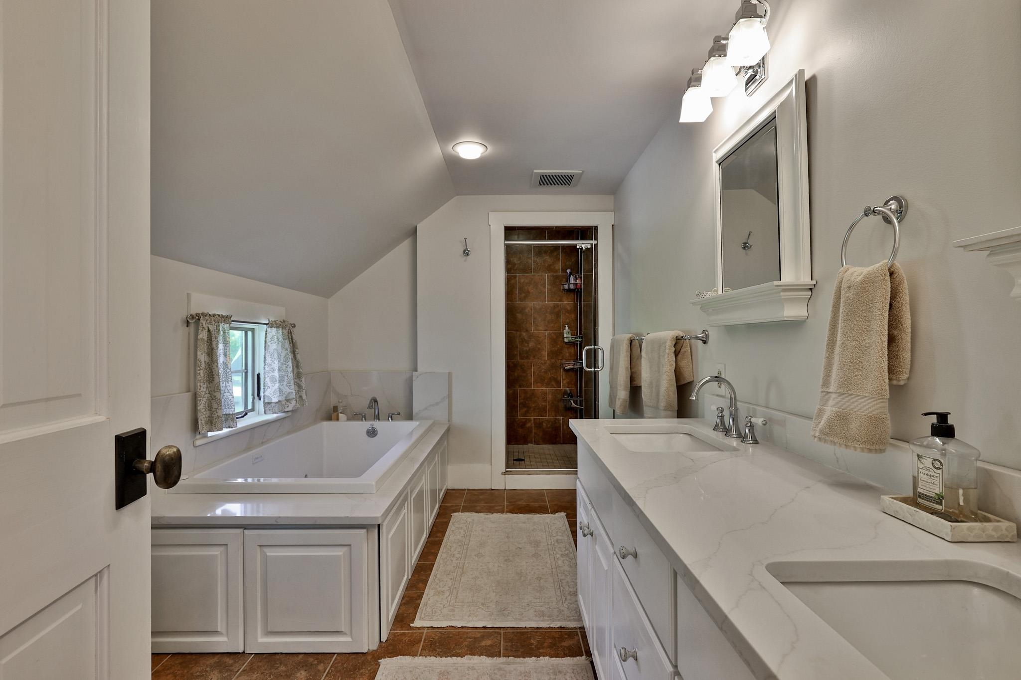 514 Robinson Road Property Photo 22