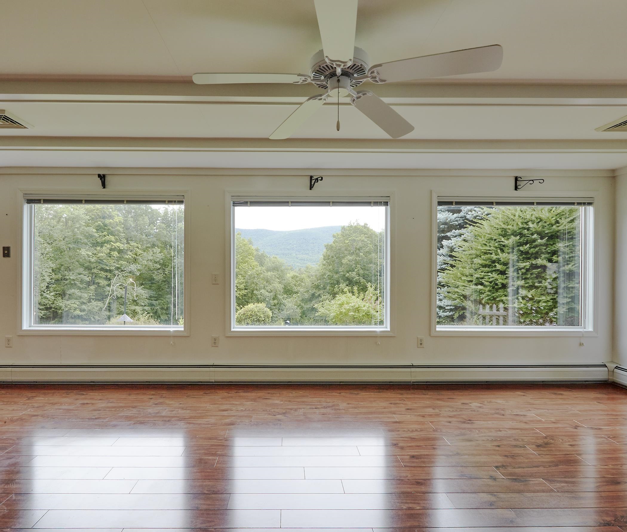 193 Finley Drive Property Photo 4