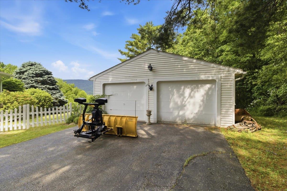 193 Finley Drive Property Photo 44