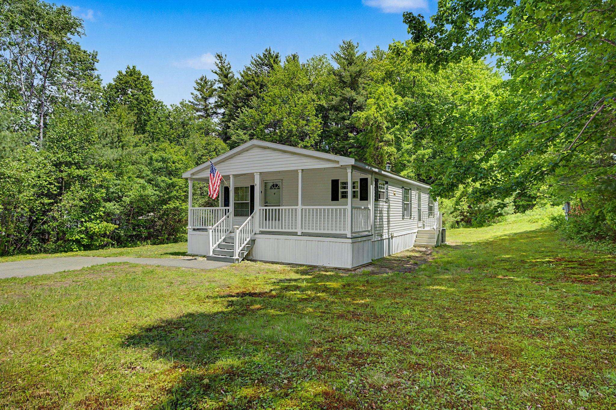 2 Tamarack Place Property Photo 1