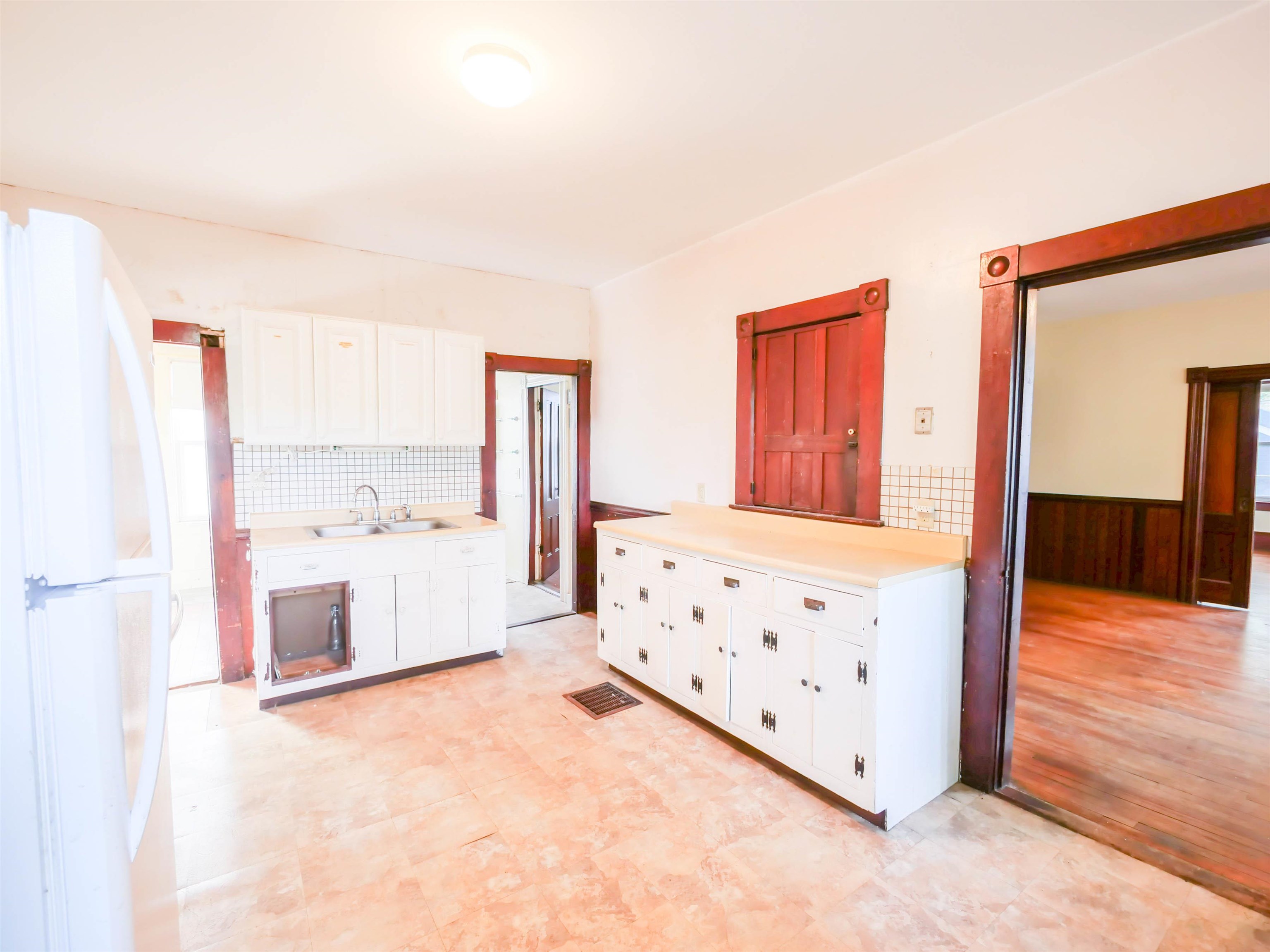 6 Tuttle Street Property Photo 13