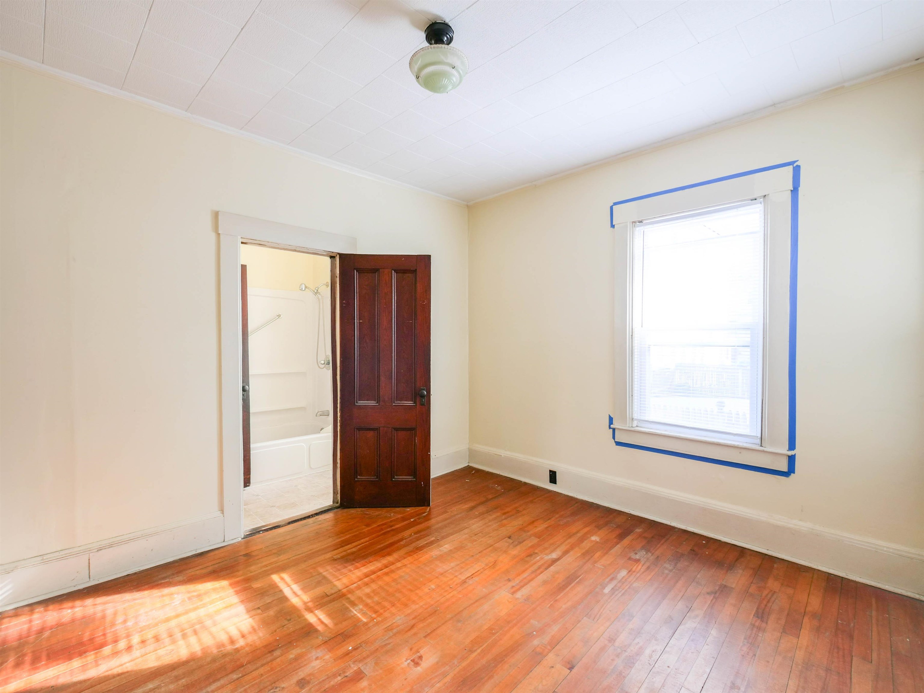 6 Tuttle Street Property Photo 21