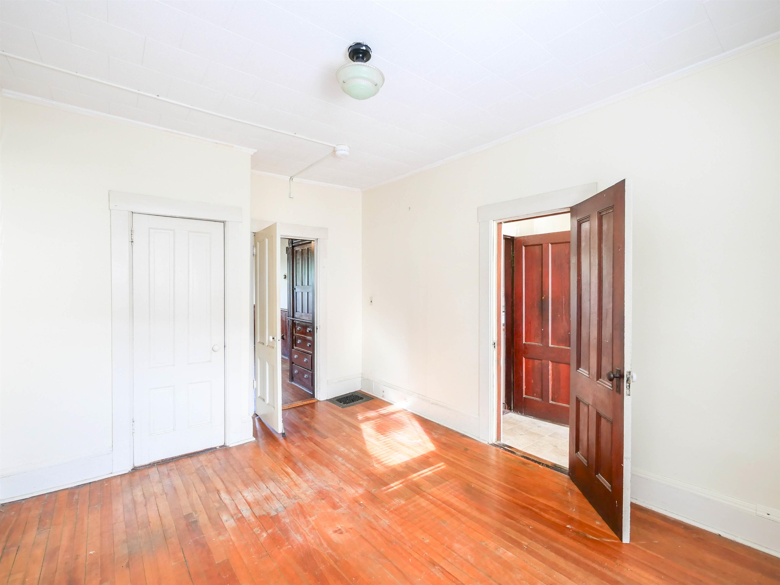 6 Tuttle Street Property Photo 22