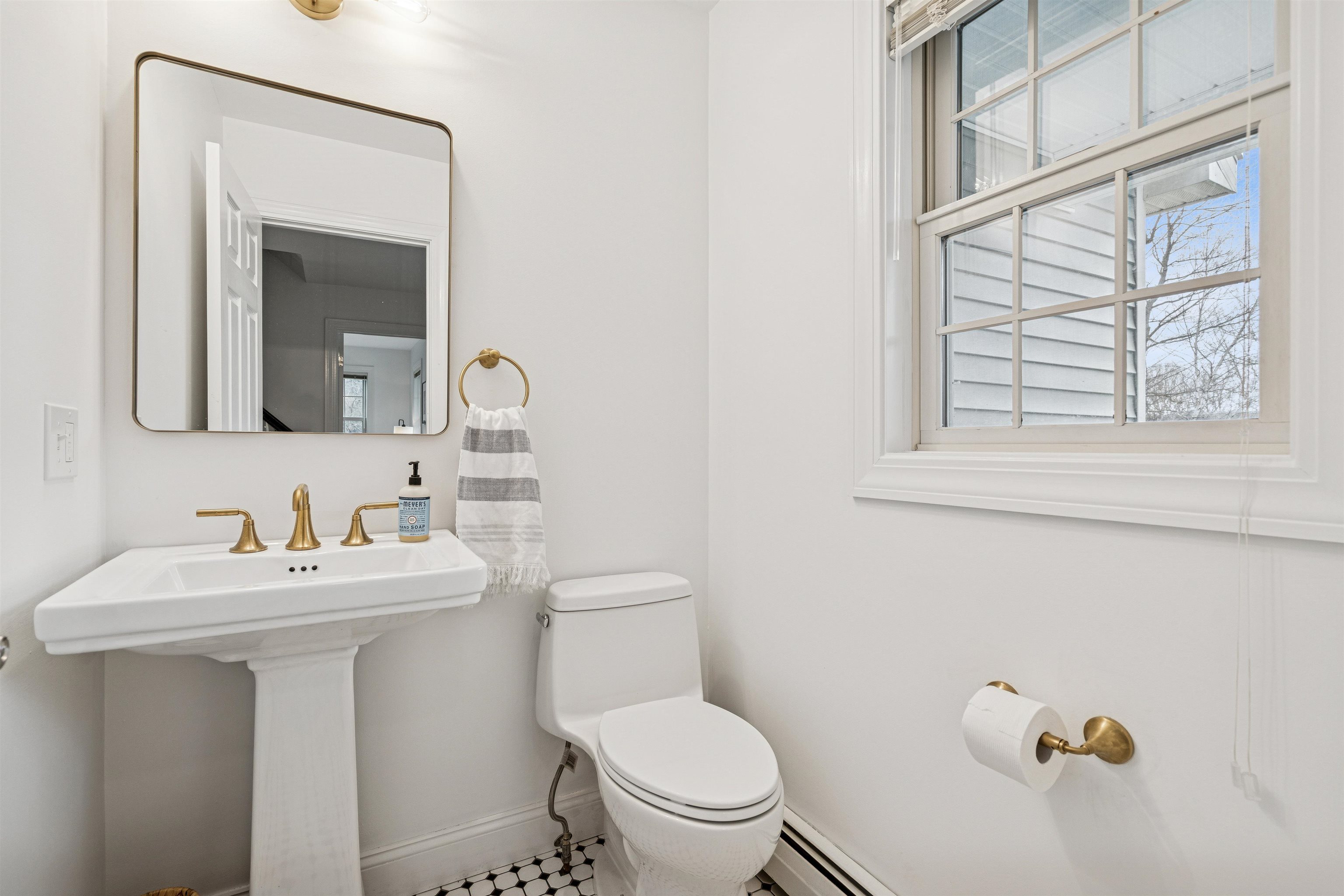 358 Cowdrey Path Property Photo 20