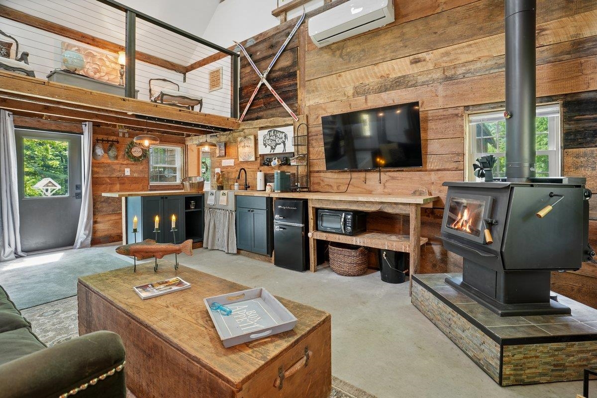 38 Water Street Property Photo 46