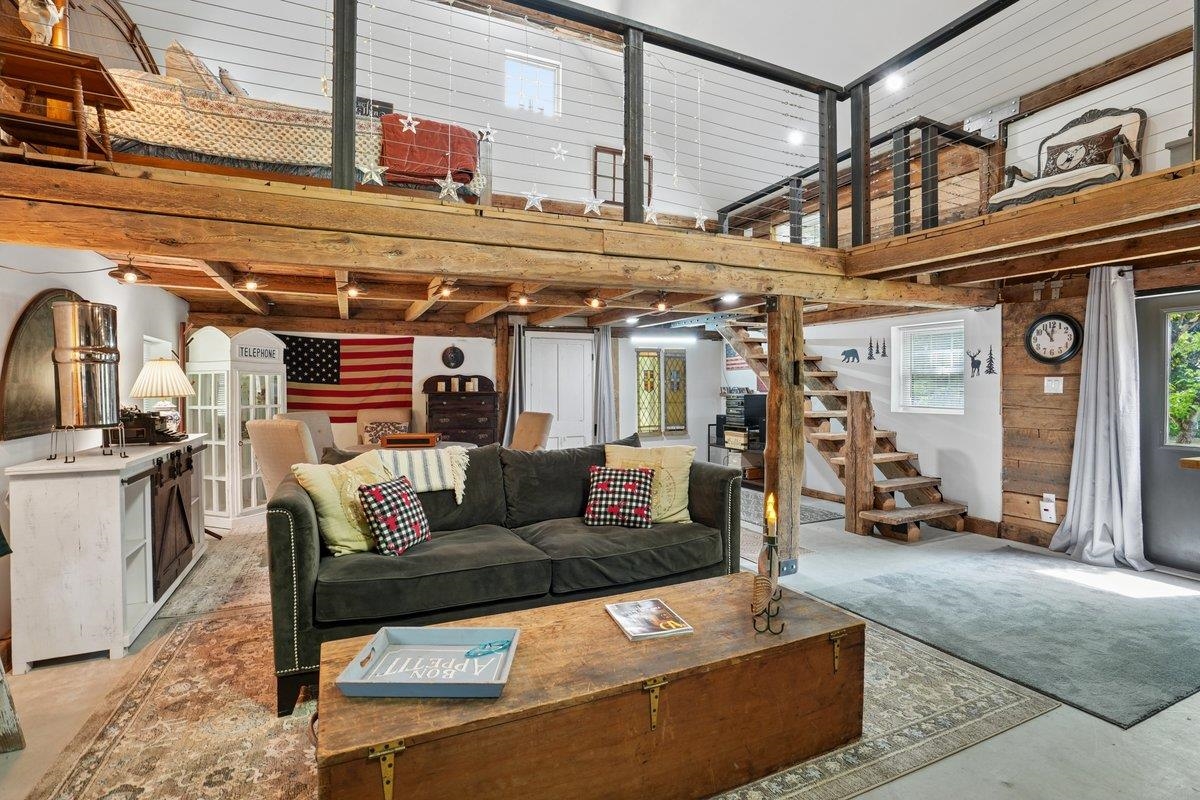 38 Water Street Property Photo 47