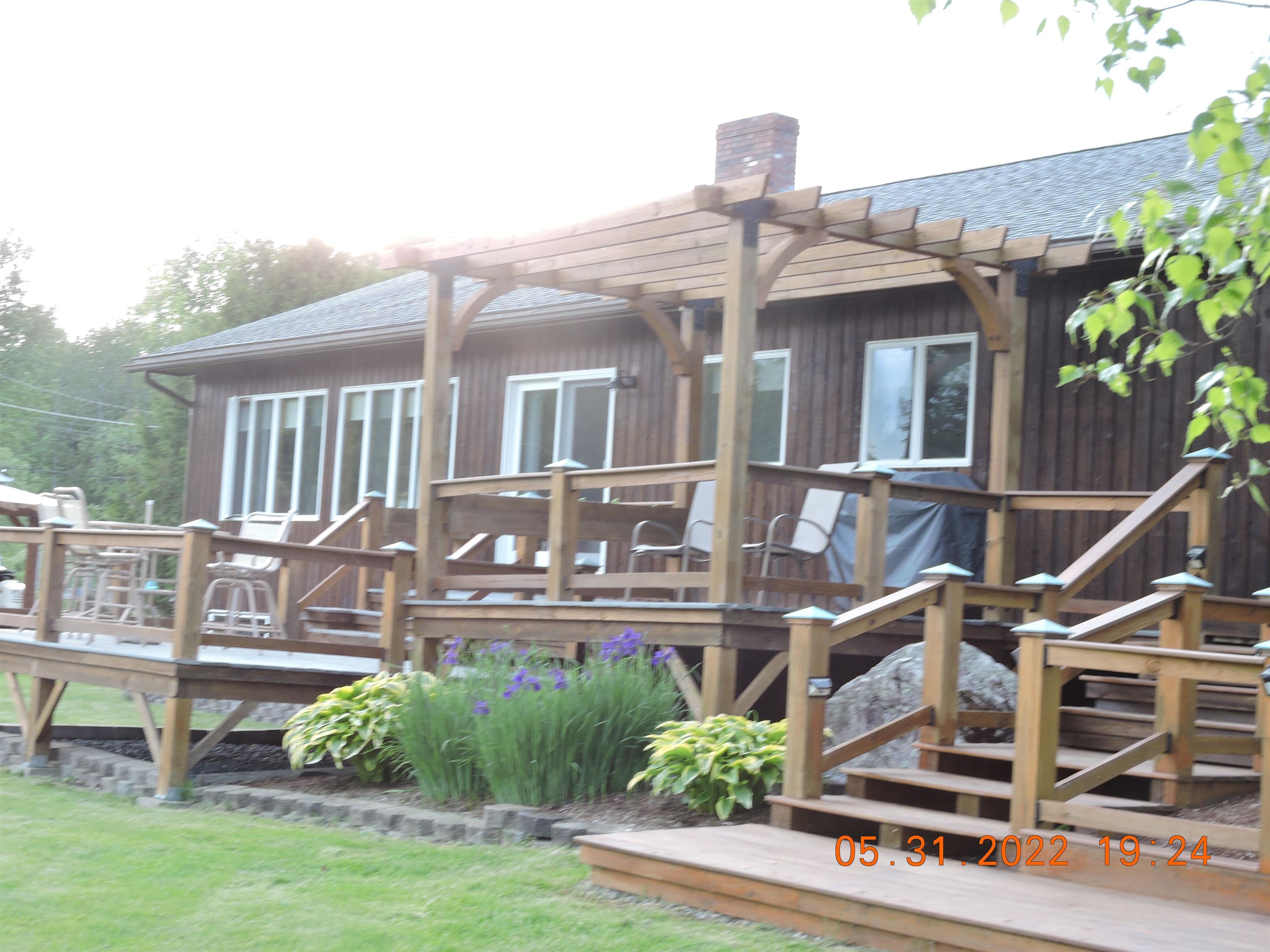 124 Lakefront Lane Property Photo 2