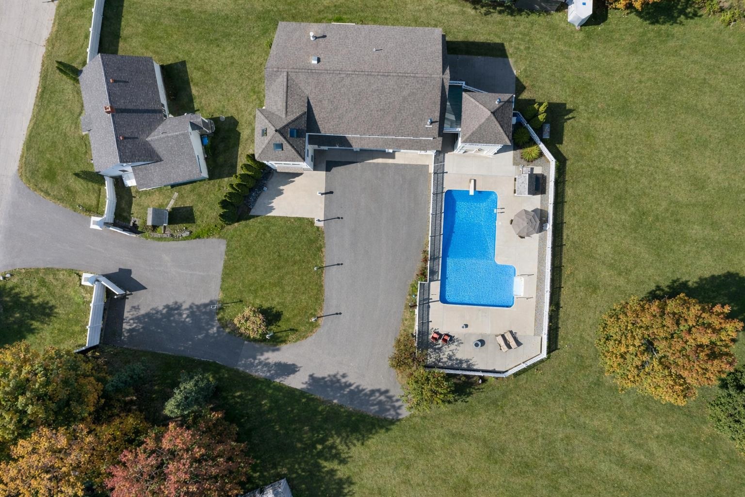 51 Pond Street Property Photo 1
