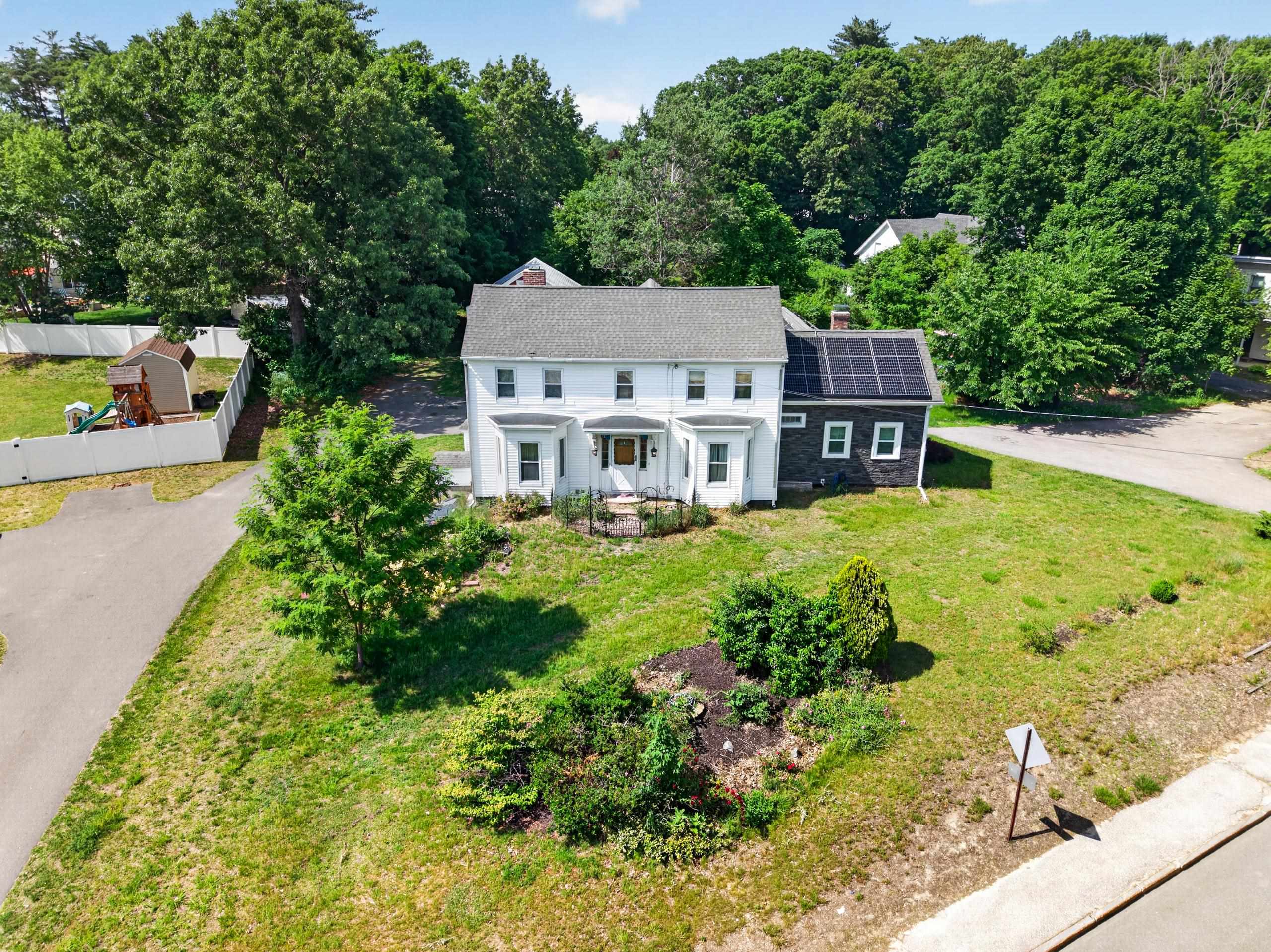 88 Central Street Property Photo 1
