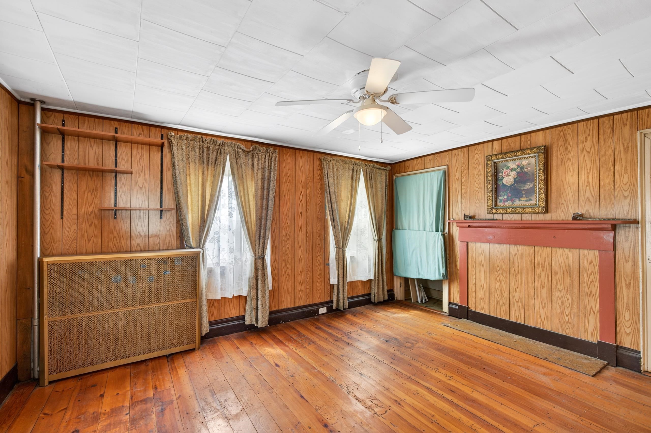 88 Central Street Property Photo 5