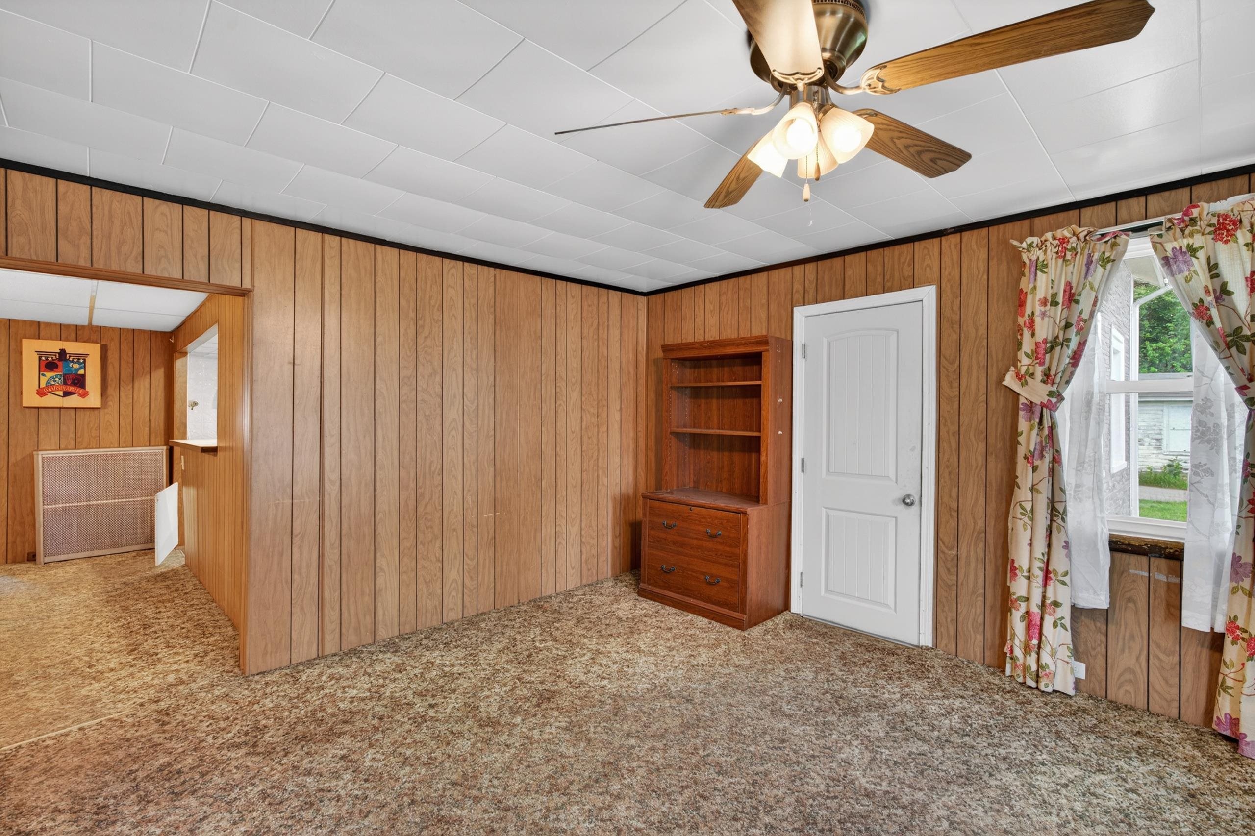88 Central Street Property Photo 7