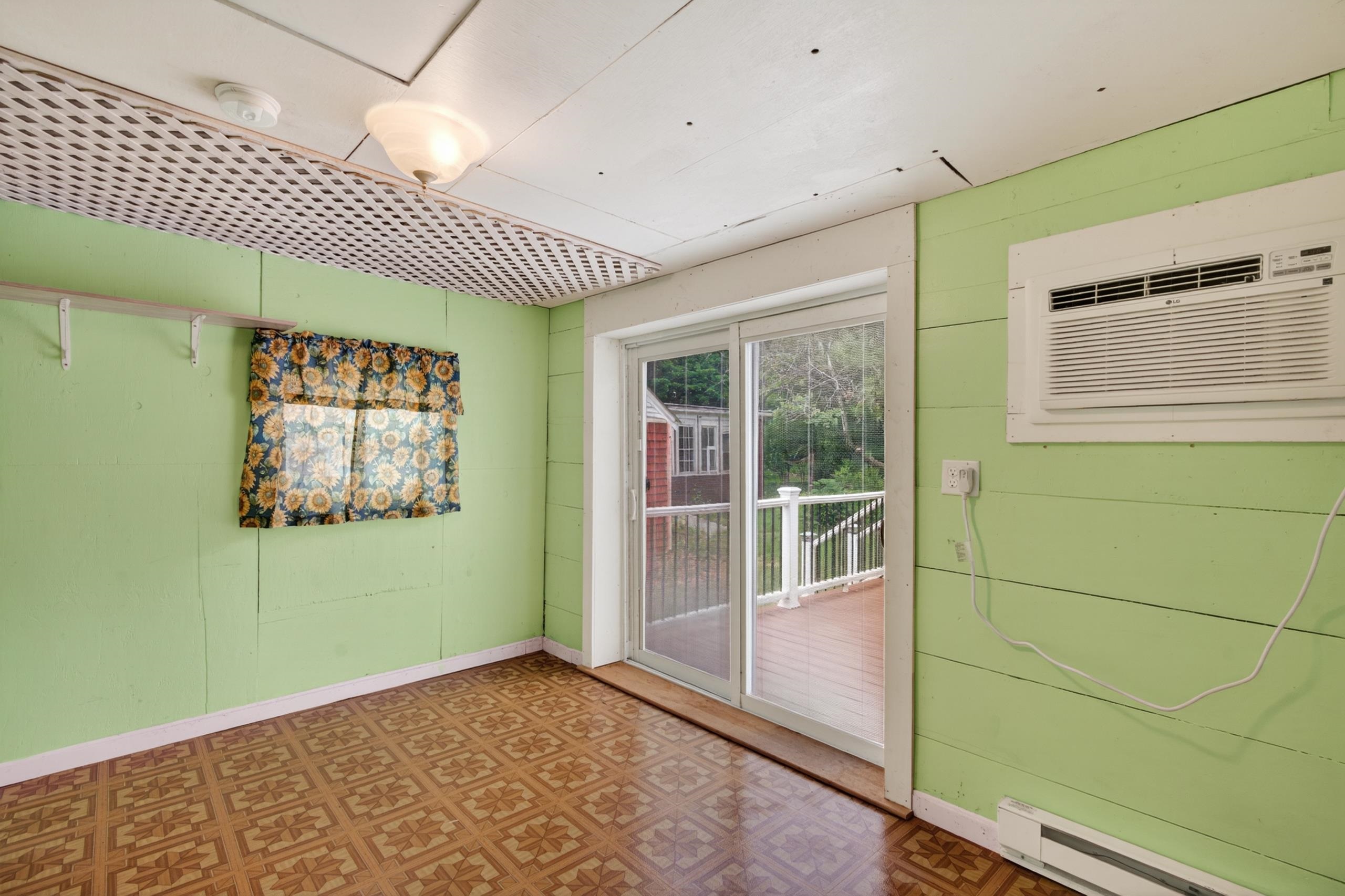 88 Central Street Property Photo 13