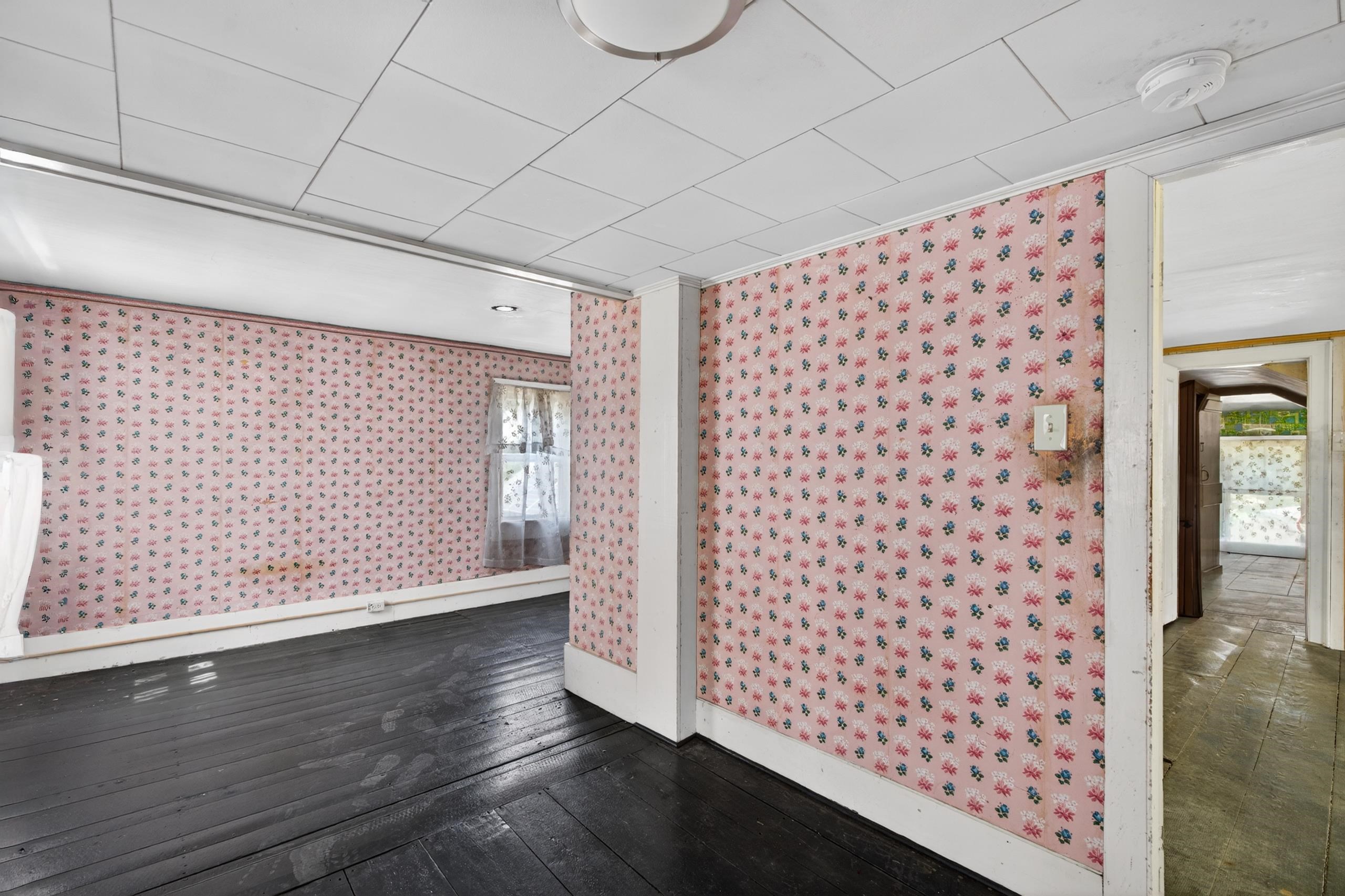 88 Central Street Property Photo 16