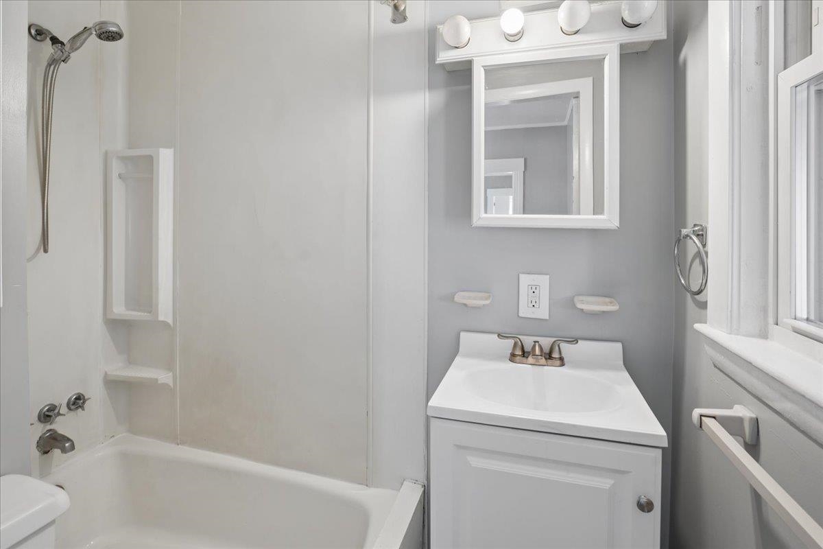 336 Spruce Street Property Photo 11