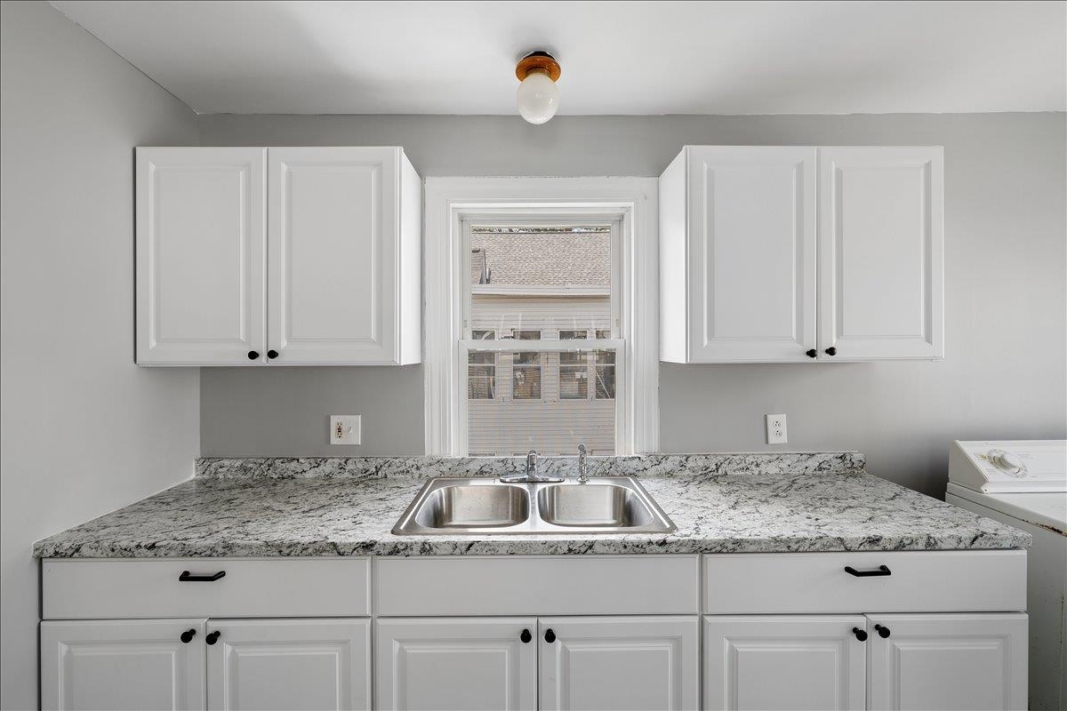 336 Spruce Street Property Photo 28