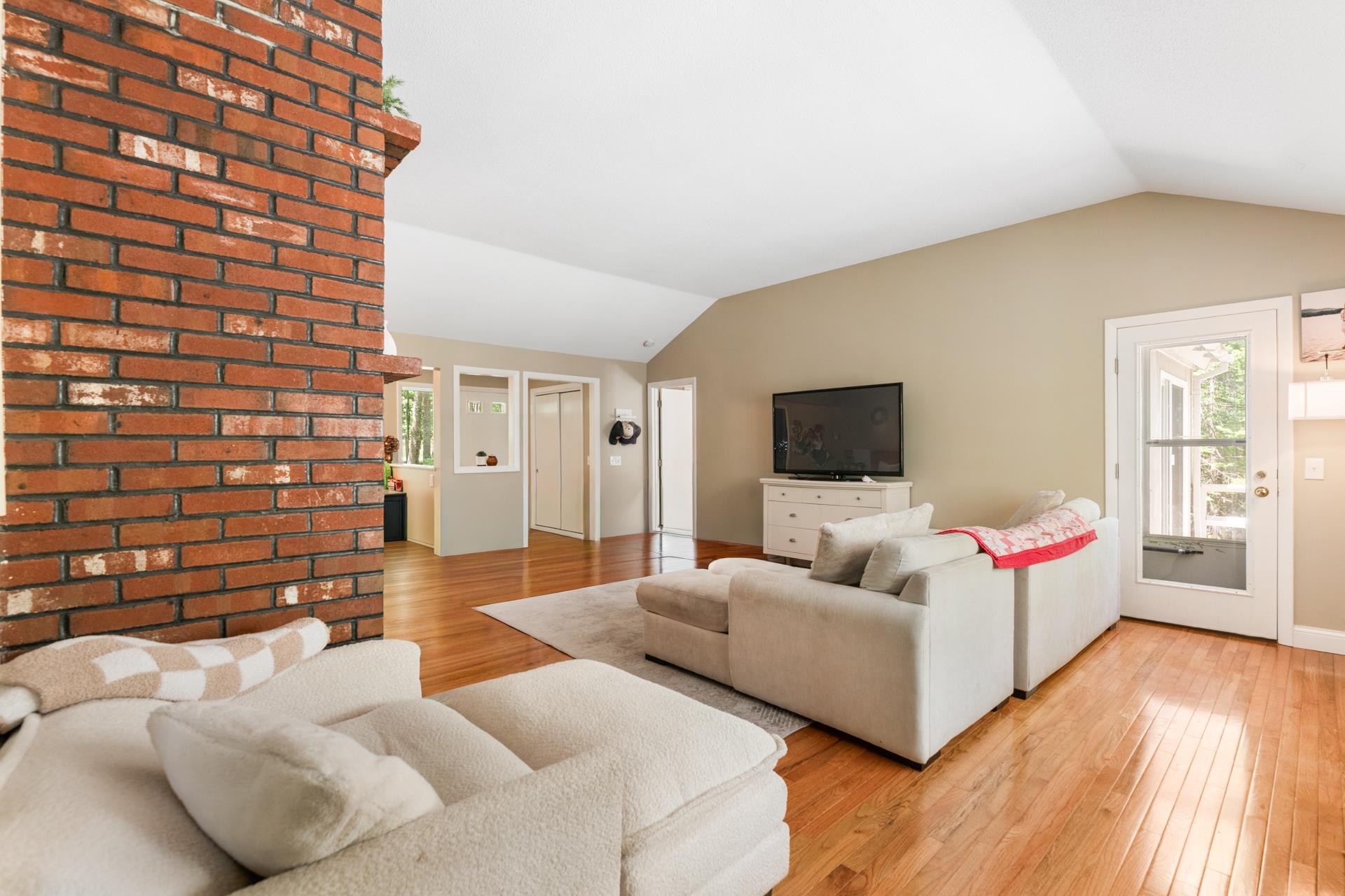 10 Wedgewood Drive Property Photo 1