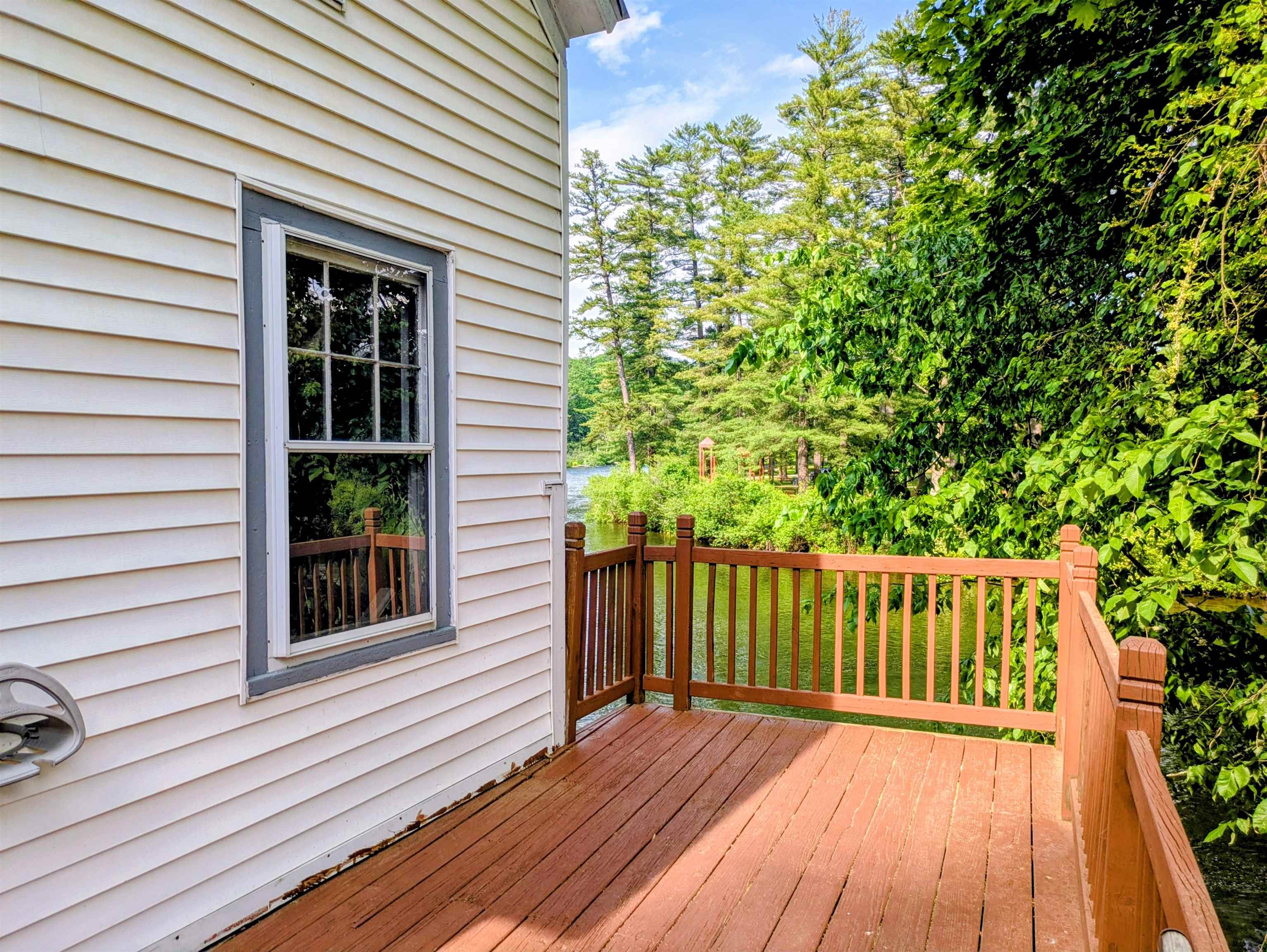 107 West Bow Street Property Photo 16